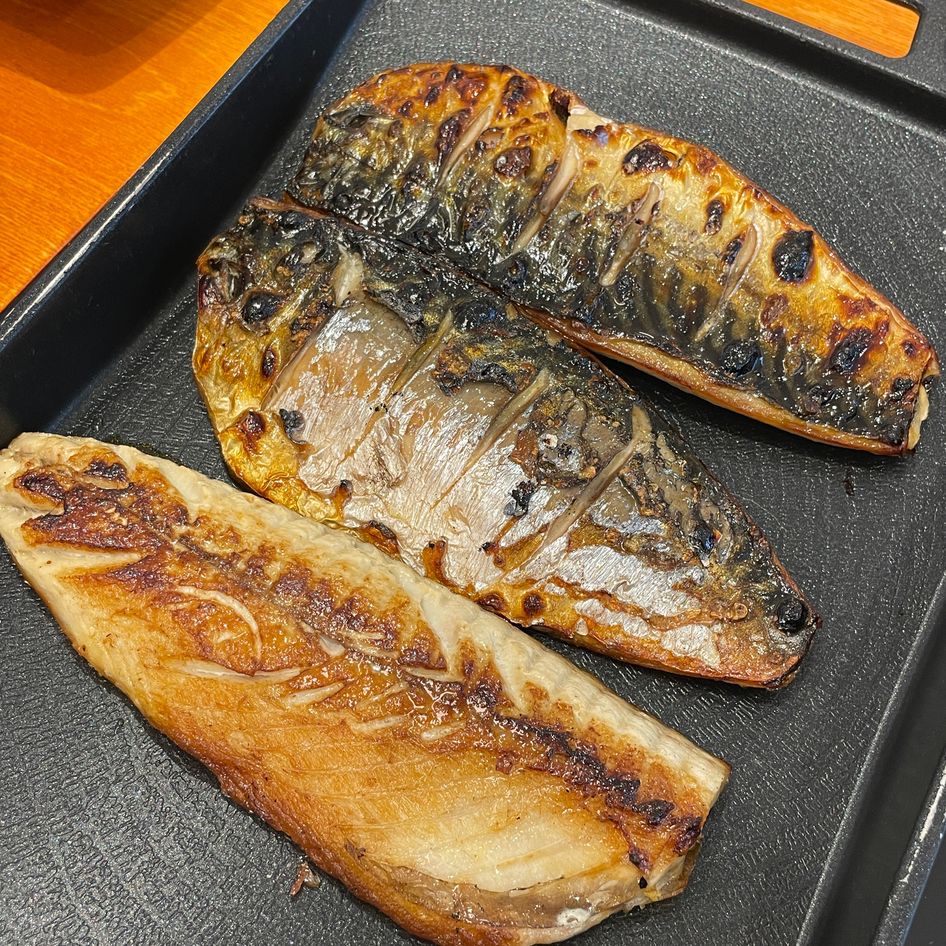 고등어가 짭조름~ 촉촉~ 노릇노릇~ - 대구 맛집 금등어 달서구 직영점