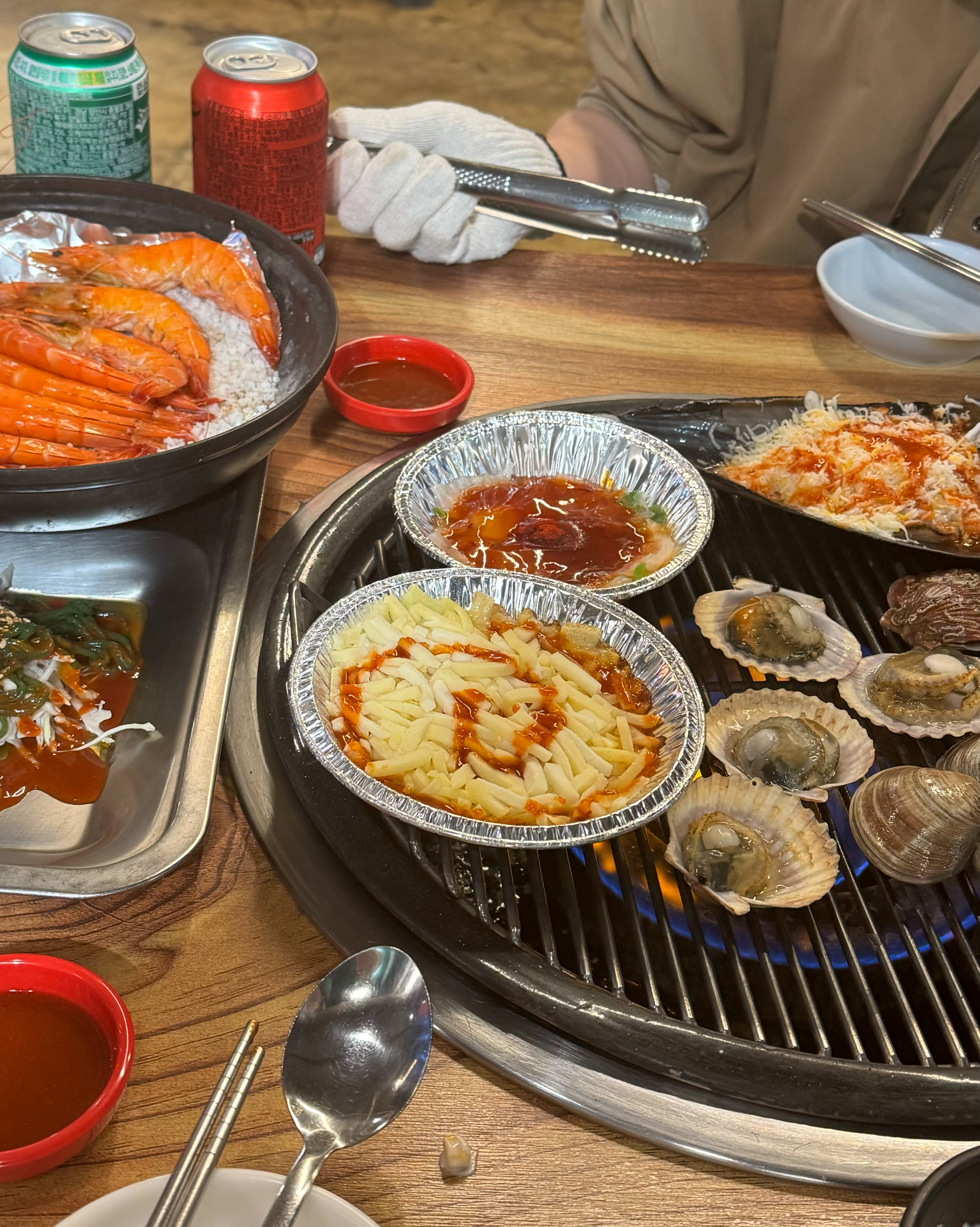 친구들과 맛있게 먹고 갑니다~! - 인천 맛집 전라도대왕조개구이 월미도본점