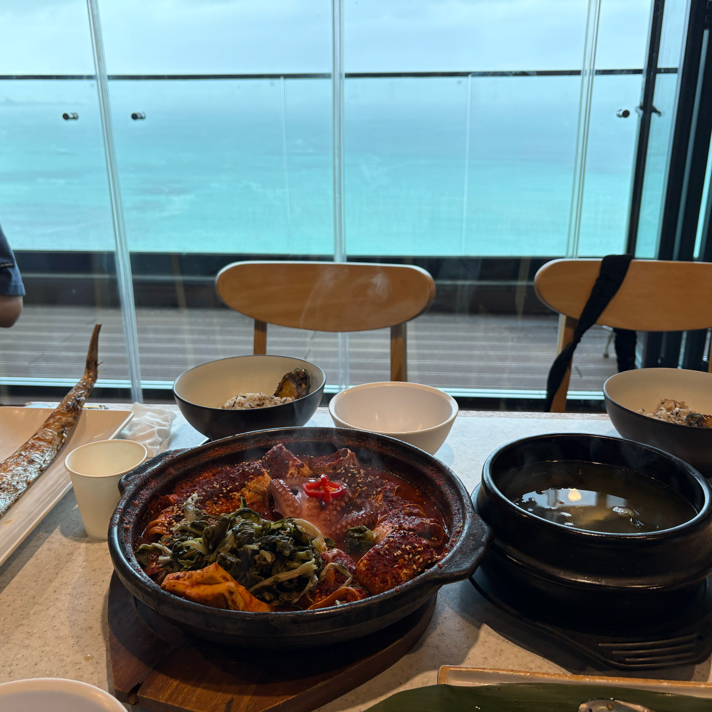 가족여행으로 방문했는데 - 제주 맛집 갈치바다 애월점
