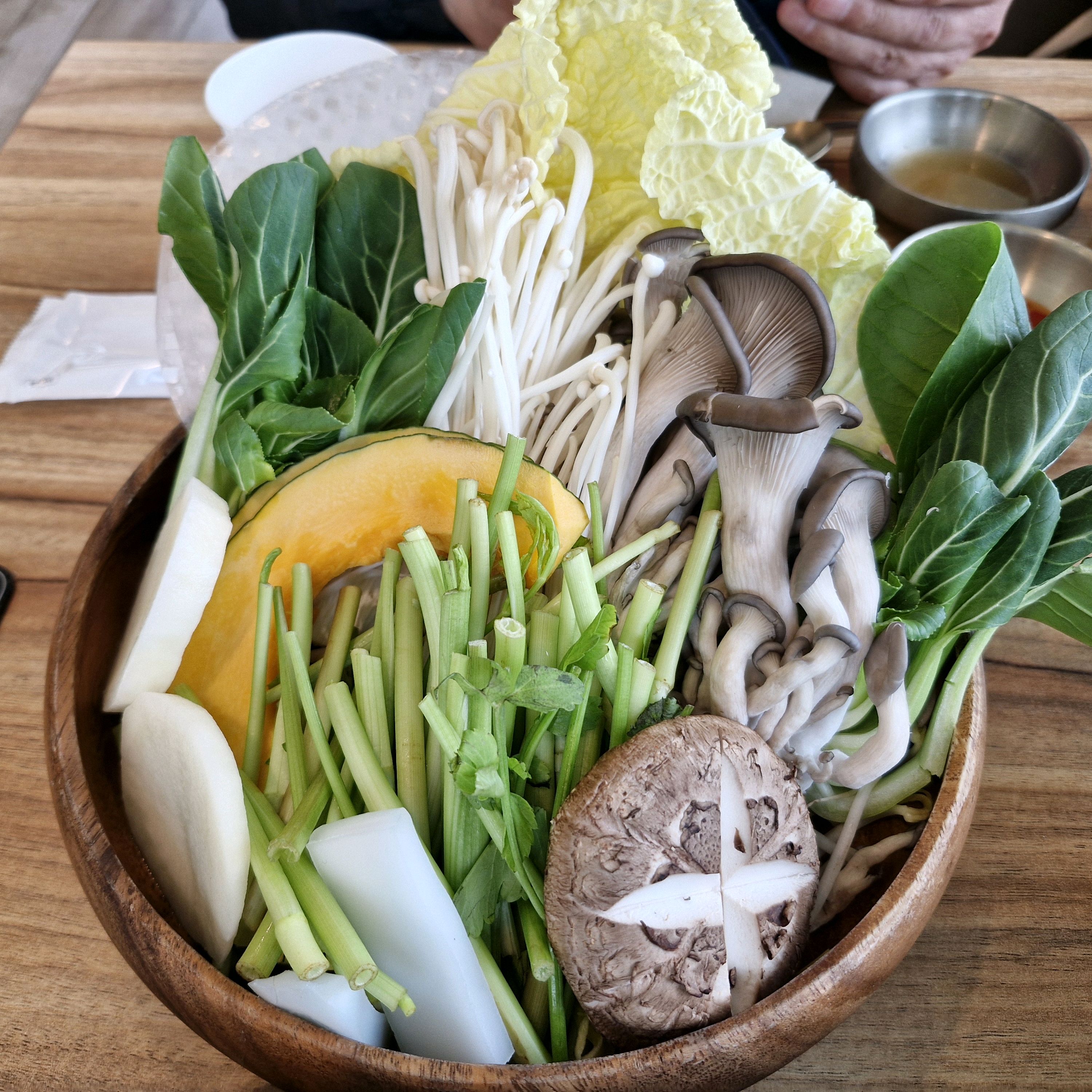 건강한 맛~ 샤브샤브 별로 좋아하지 않았는데 - 인천 맛집 국수화