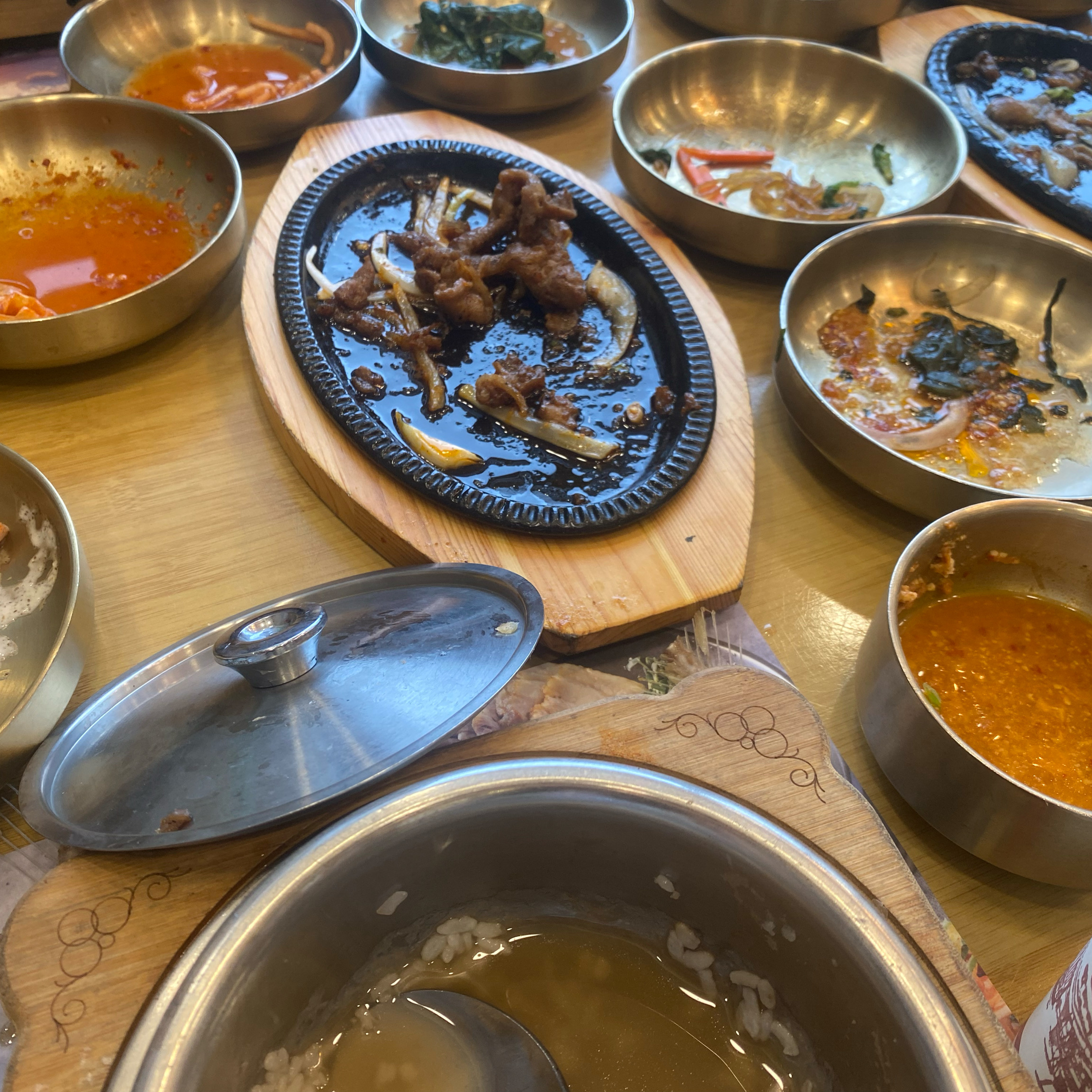 음식이정갈하고 양도많고 친절하고 좋아요!! 가족들과 오기 좋아요 - 인천 맛집 보릿골 정찬