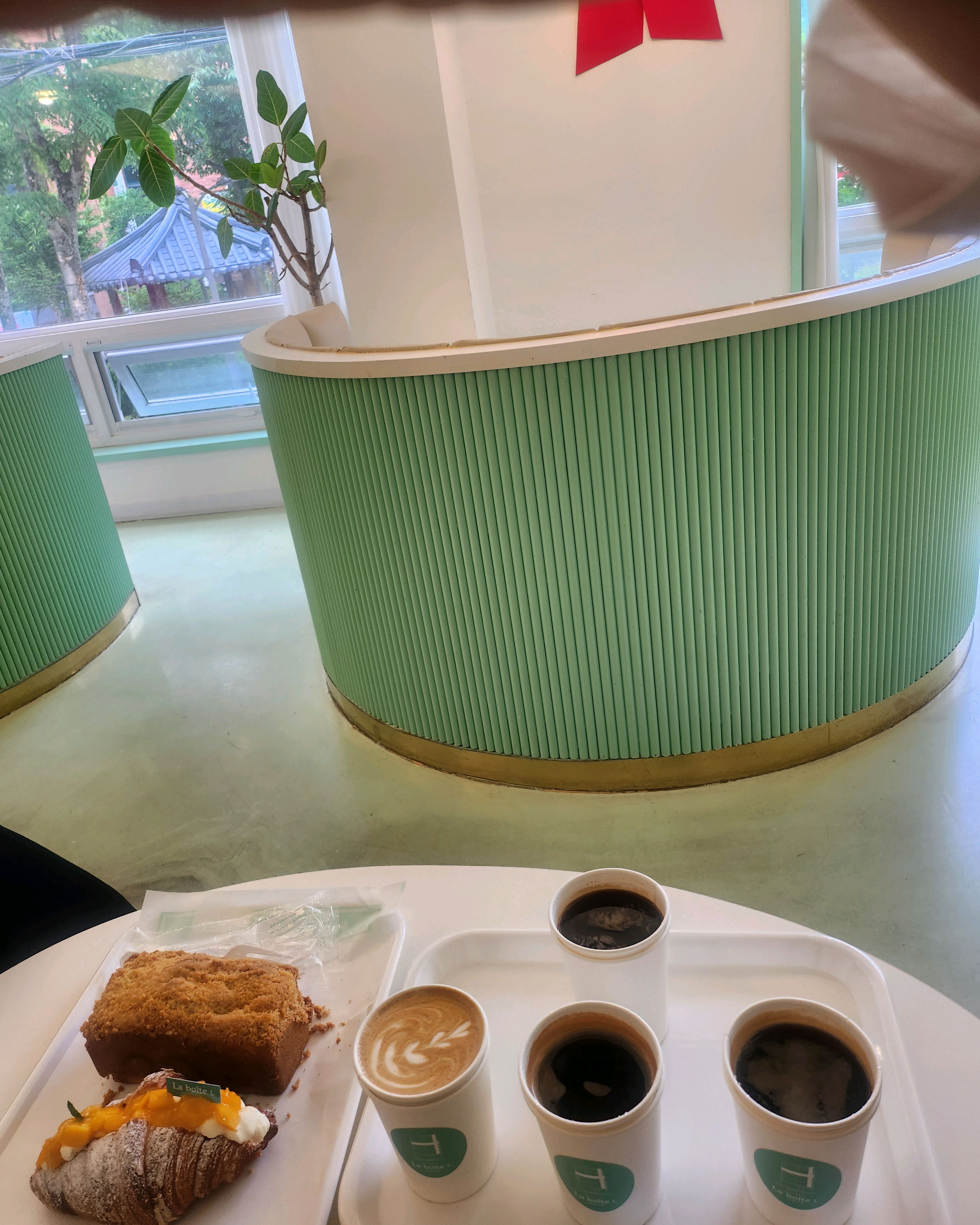맛있어서 한번씩 오는데 오늘 친구들과 왔어요 - 대구 맛집 라부아뜨엘