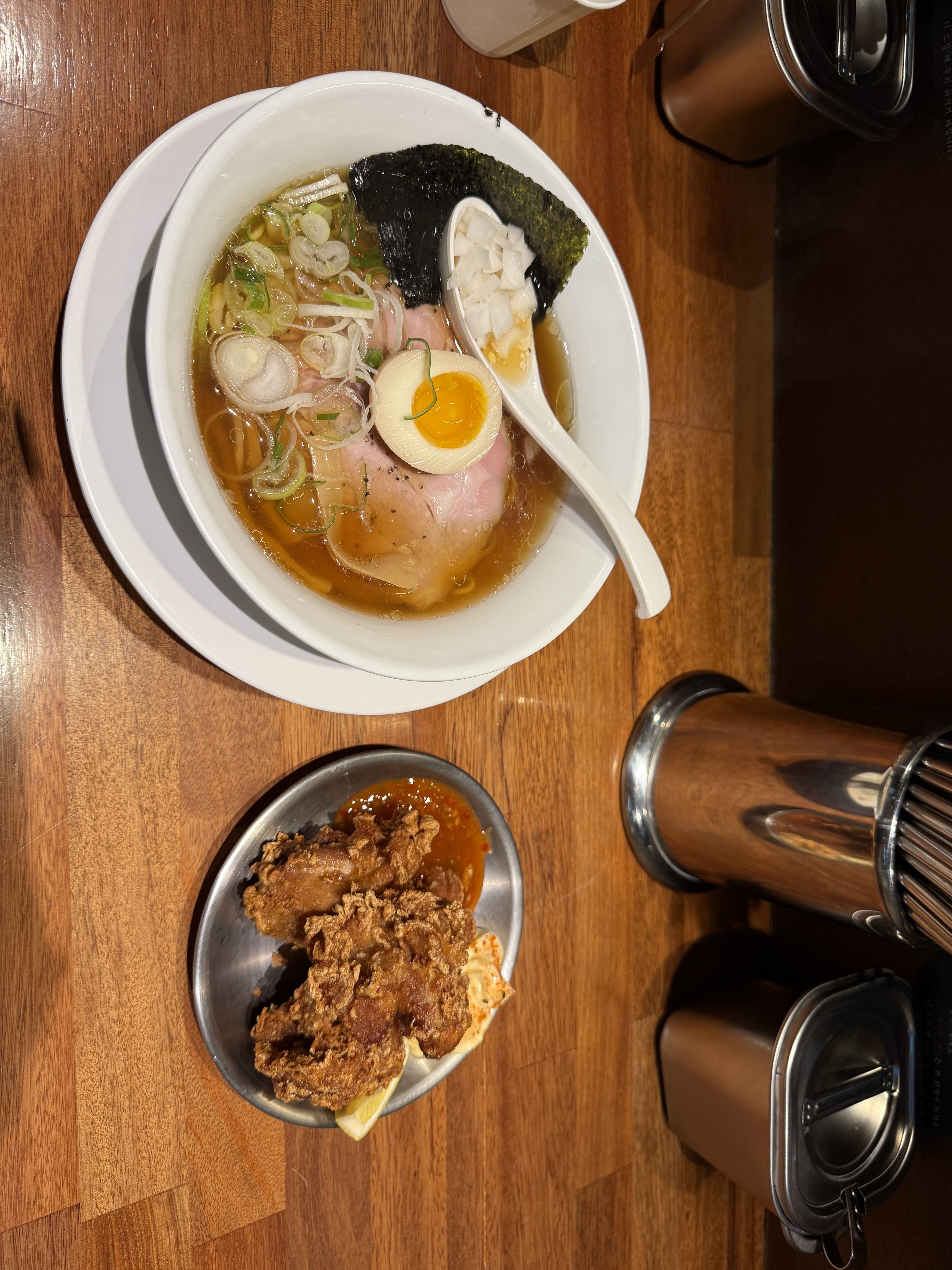 신사쪽에 볼일있어서 들렸는데 다행이도 맛있는 곳에서 밥한끼 할 수 있어서 다행입니다 - 압구정 맛집 멘츠루 신사점