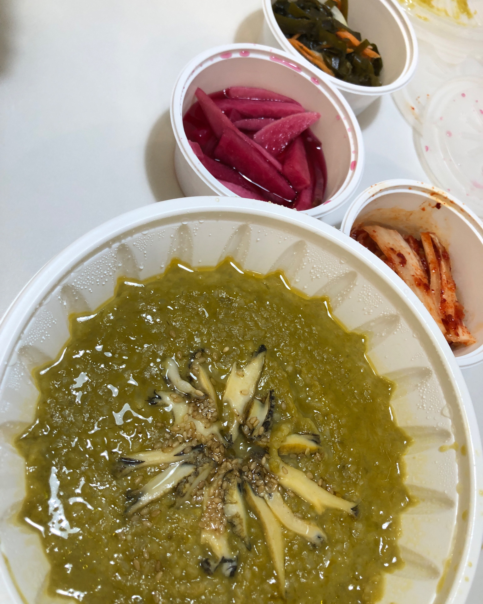 색감도 좋고 고소한 맛이 납니다. - 제주 맛집 올레마당 제주산방산점