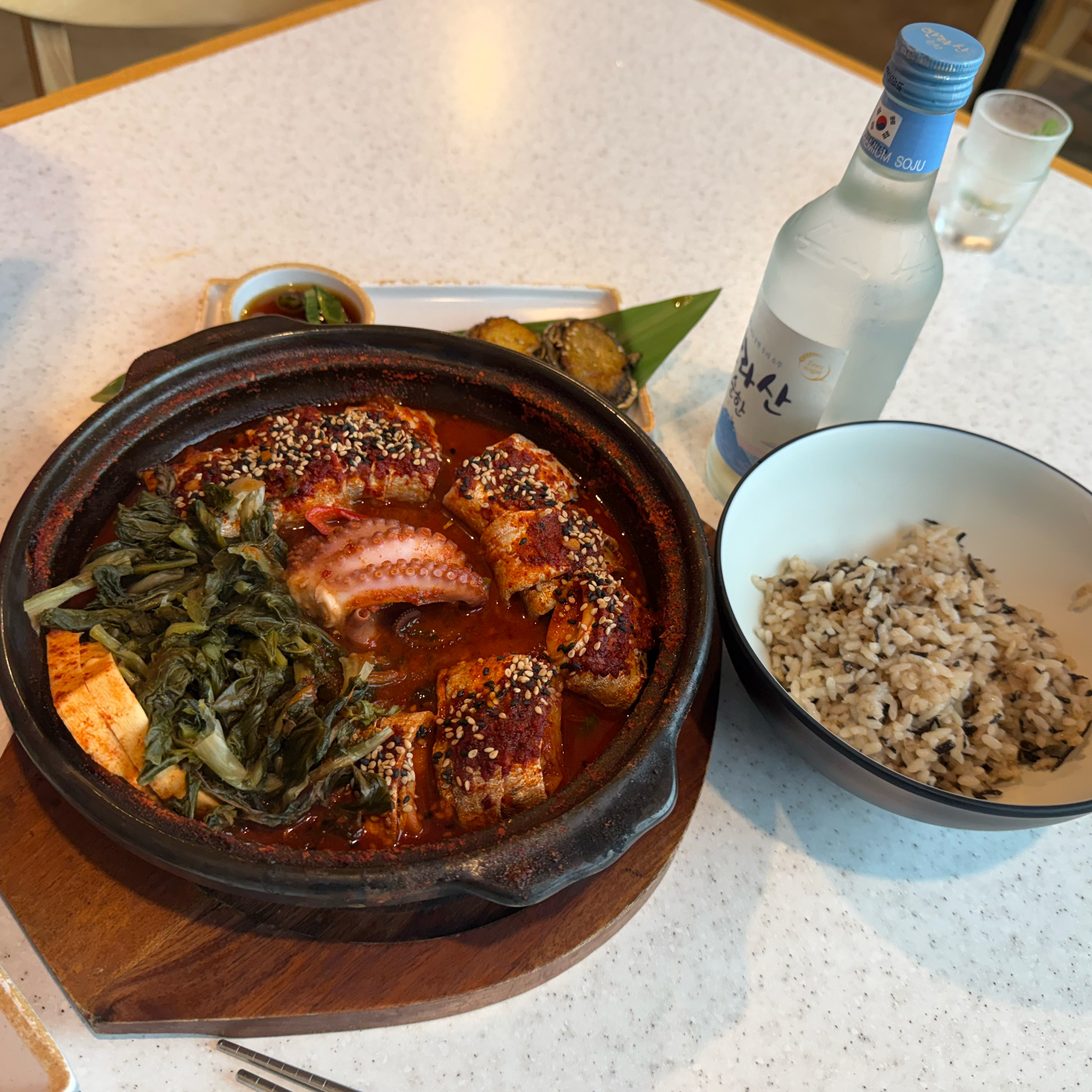 한라사 소주랑 찰떡 ㅎㅎ - 제주 맛집 갈치바다 애월점