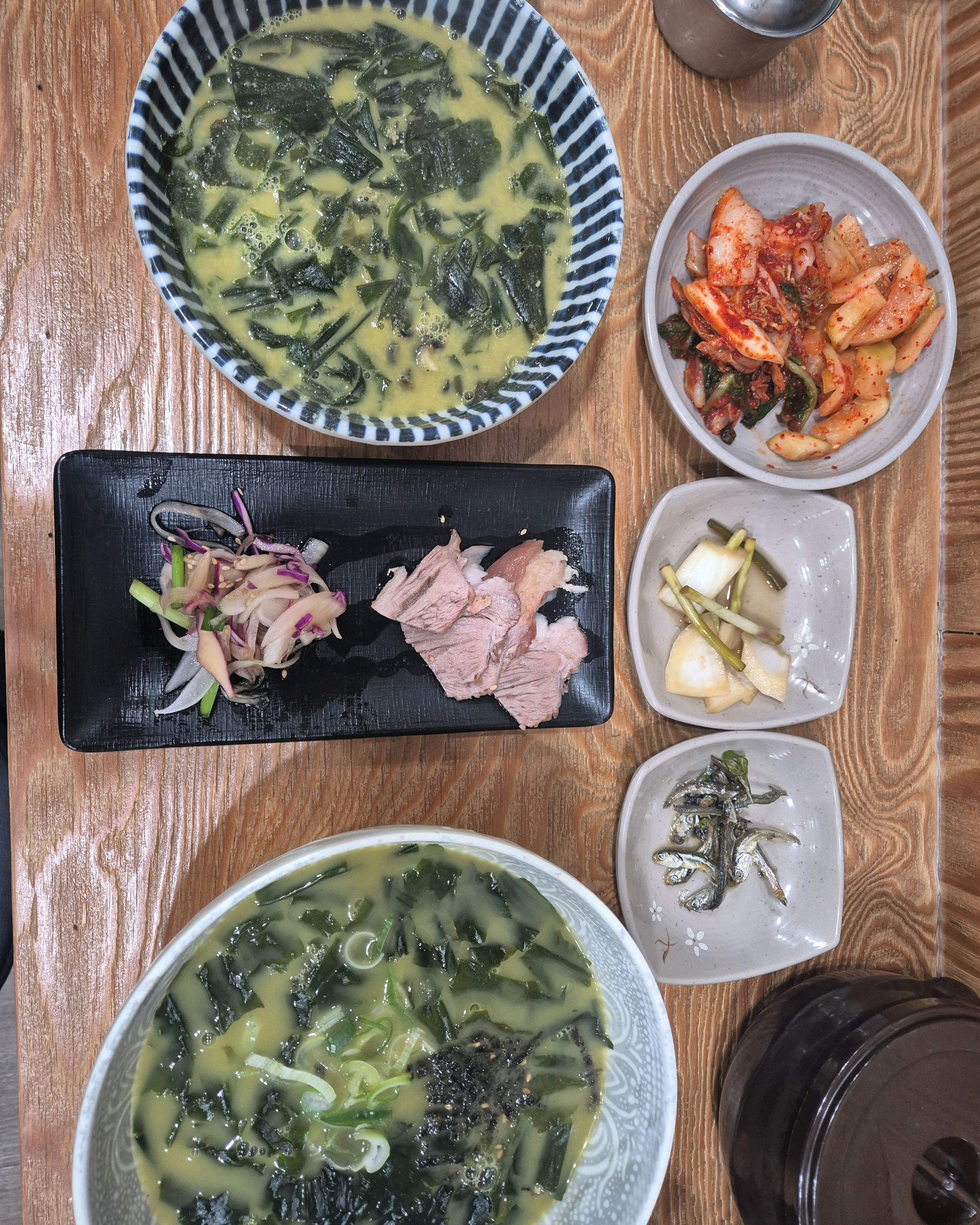 2년전에도 와서 맛있게 먹었어서 - 제주 맛집 신제주보말칼국수 제주본점