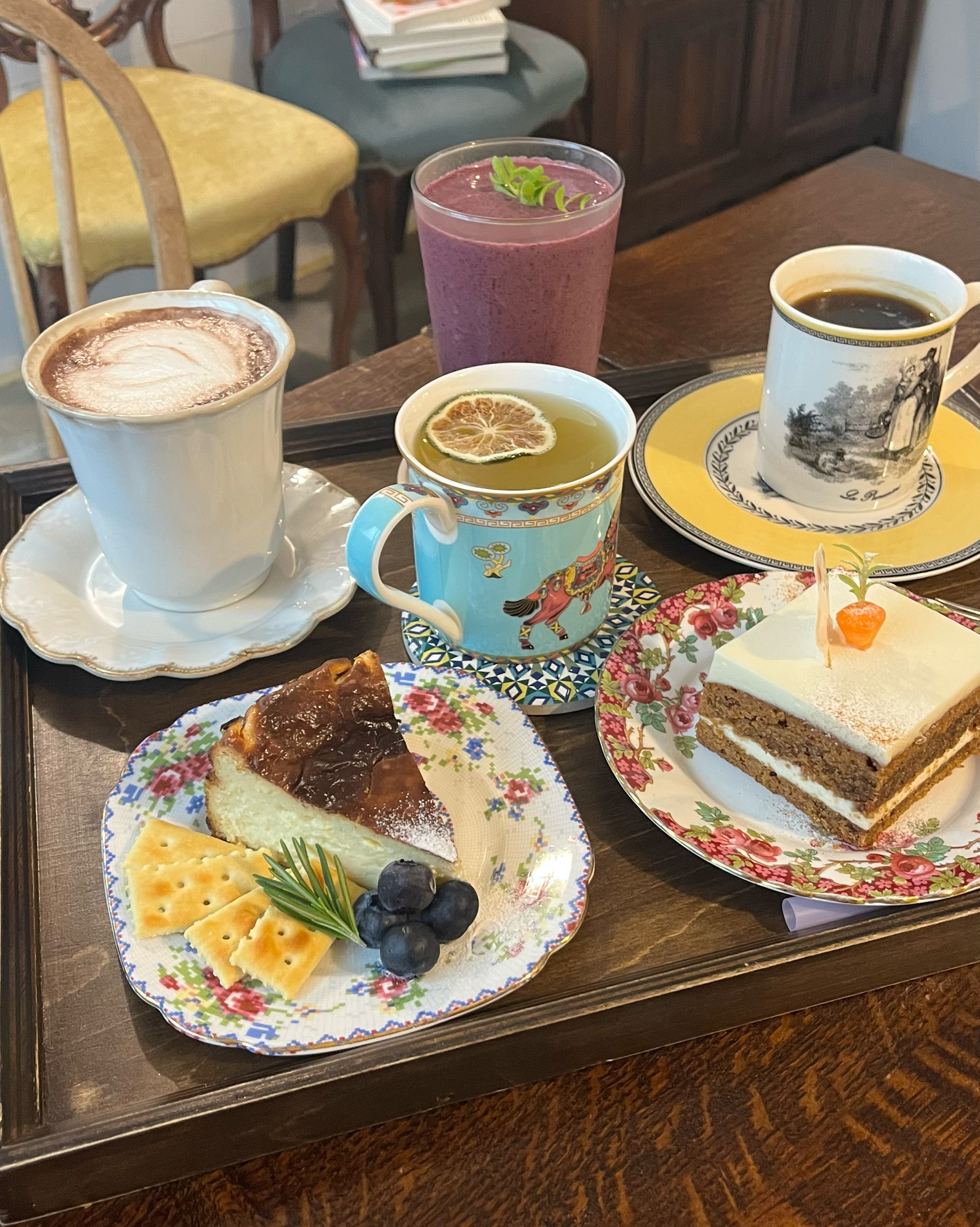 인테리어가 정말 멋지고 차가 맛있어요ㅎㅎ 힐링하고 가요⸝⸝ ᷇࿀ ᷆⸝⸝♥♥ - 제주 맛집 오늘도화창