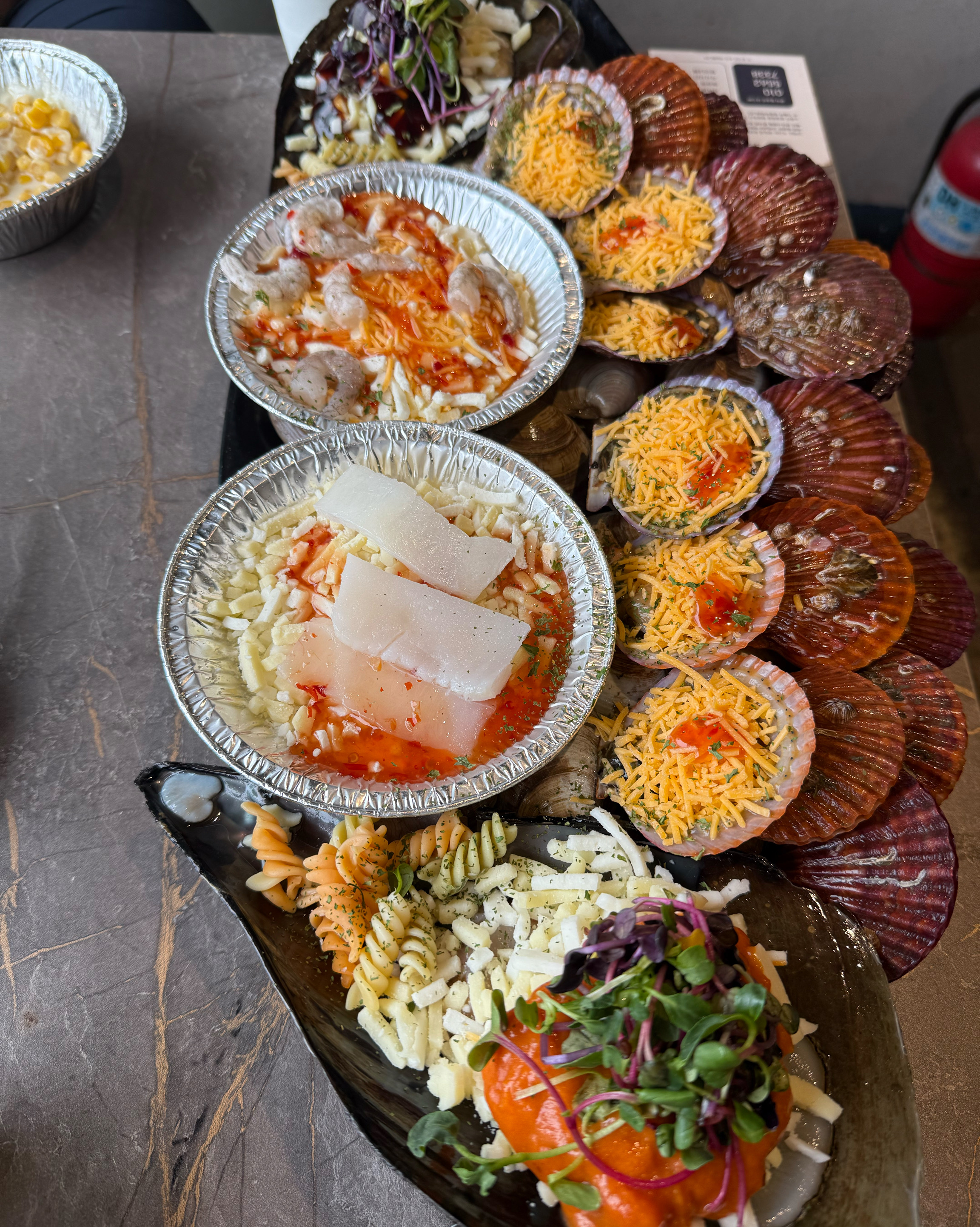 양도 푸짐하고 조개가 신선하니 맛있어요 ~! - 인천 맛집 청춘조개 월미도직영점
