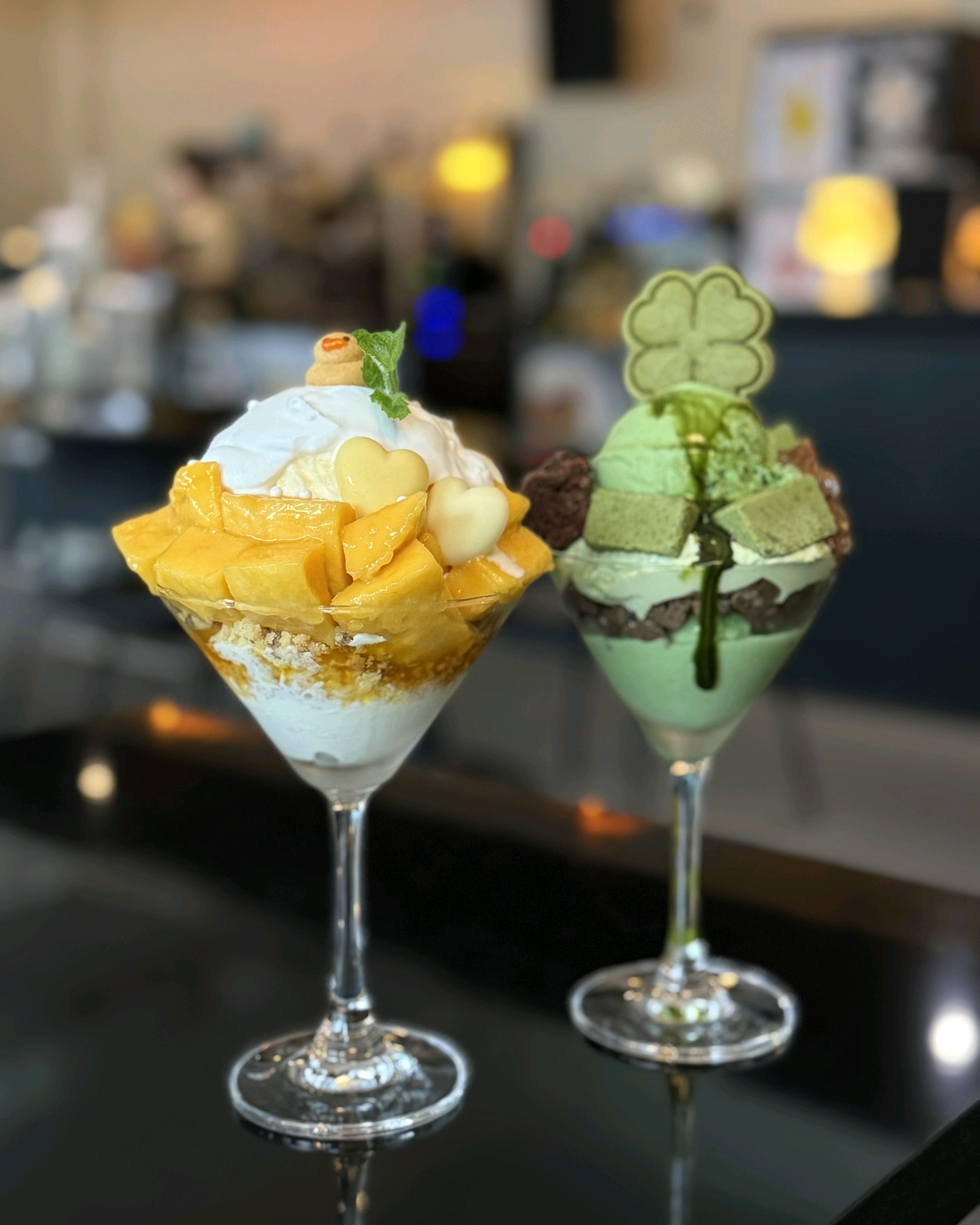 파르페가 예쁘고 맛있어요! 자리 간격도 넓어서 대화하기 좋았어요 - 대전 맛집 워크룸커피