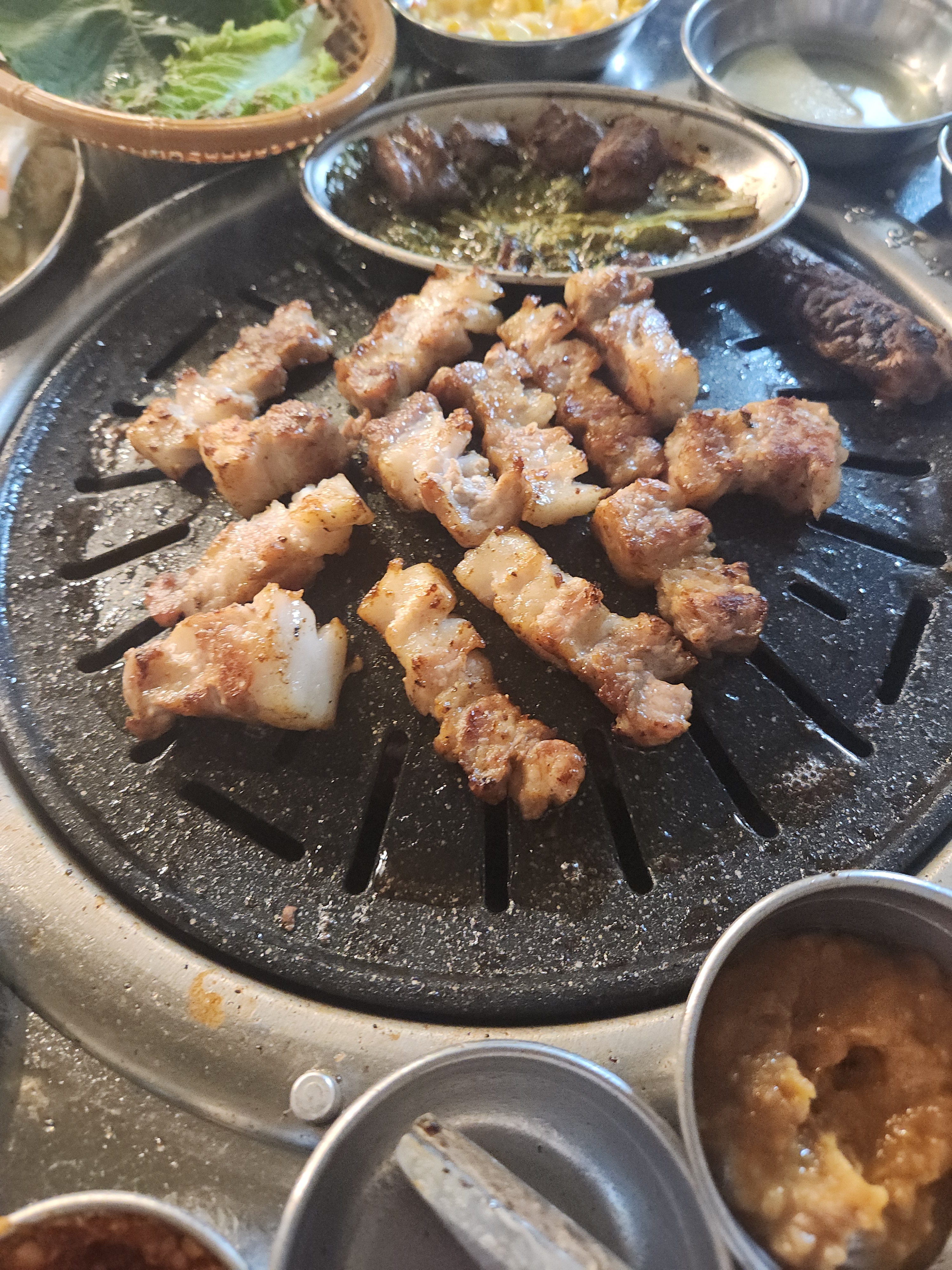 고기가 너무 맛있어요 - 대구 맛집 유창숯불