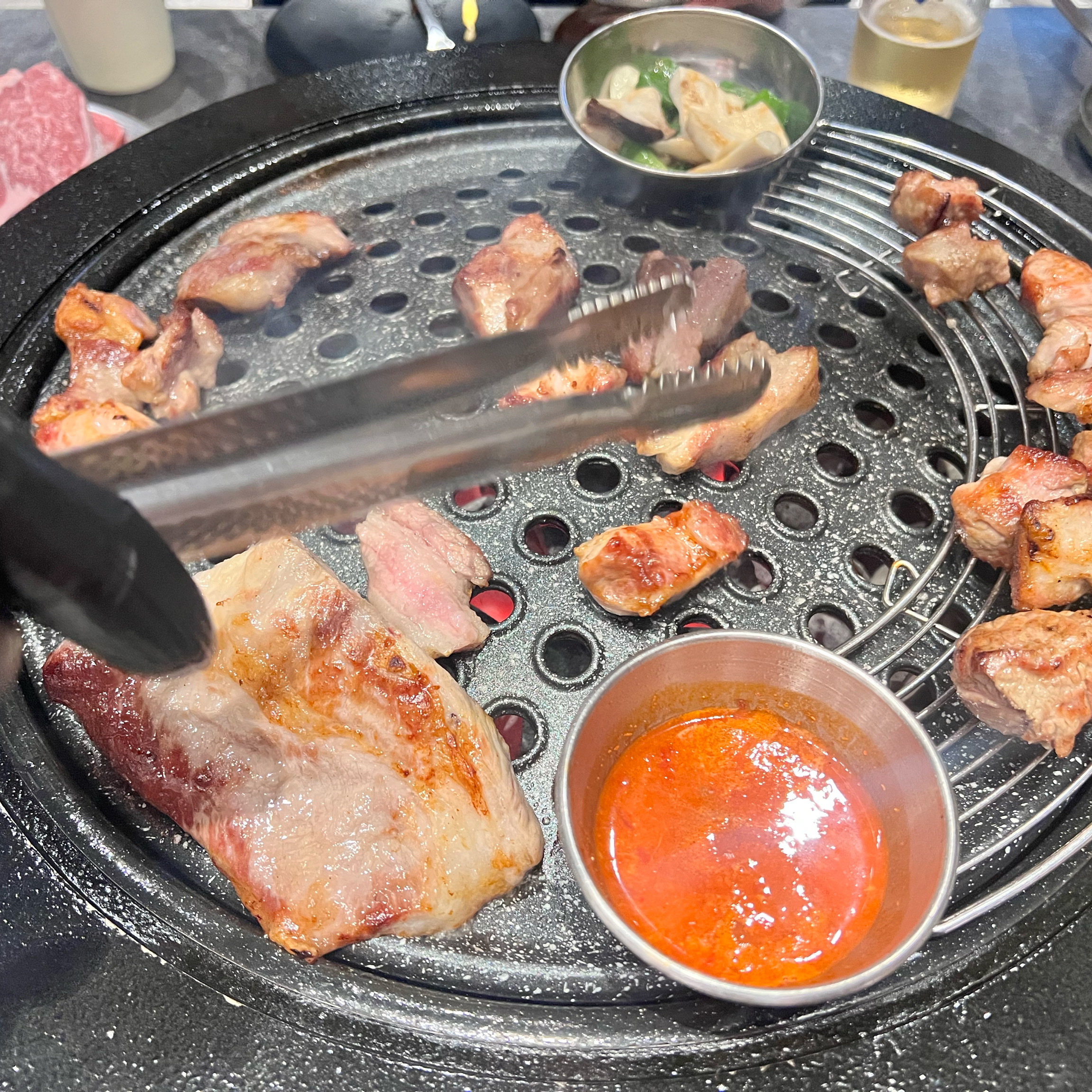 고기와 찌개가 맛있고 직원님과 사장님이 진짜진짜 세상 친절하세요💛🩷🩷 - 인천 맛집 숯멍 송도타임스페이스 본점