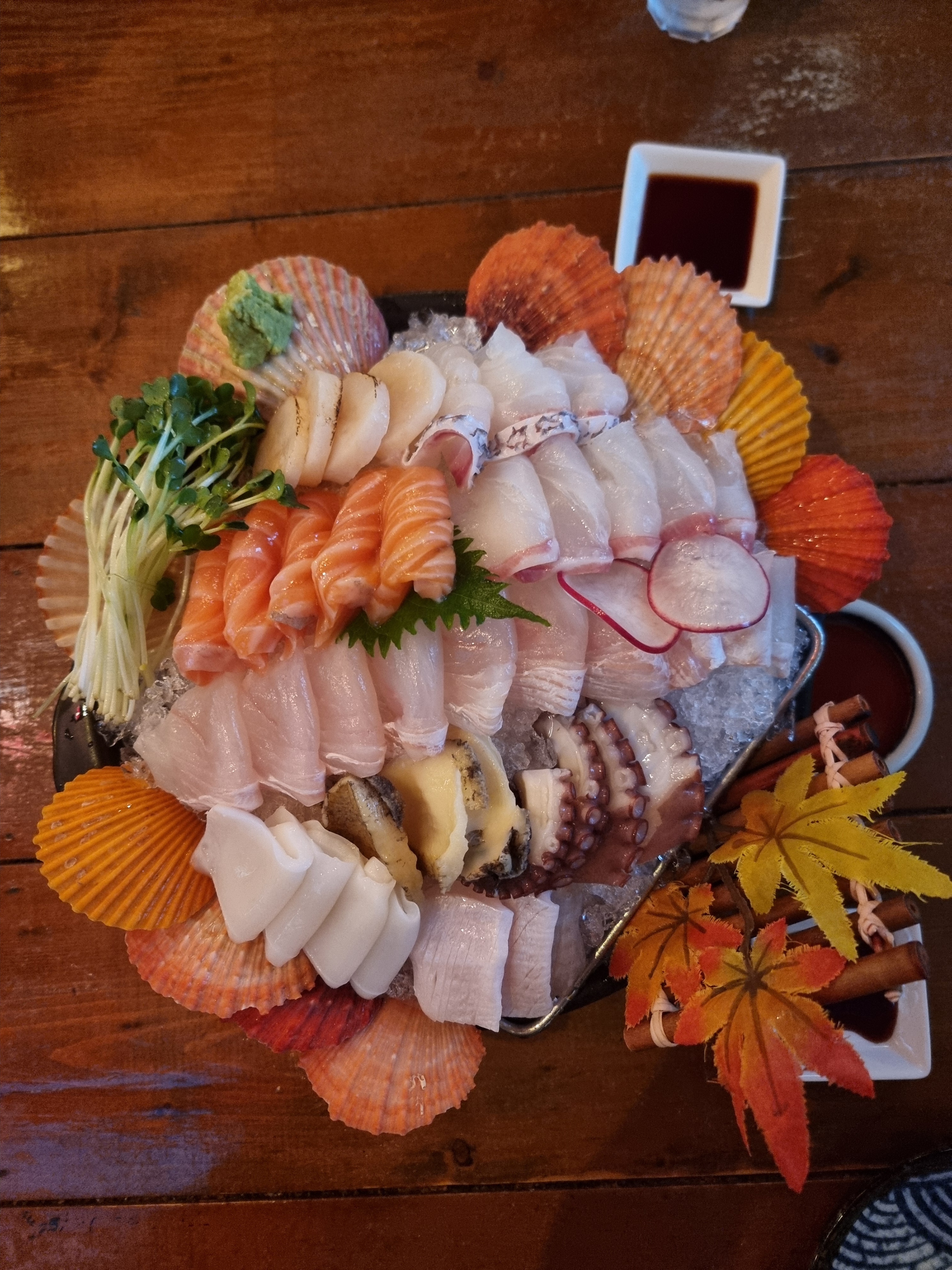 처음 와보는 곳인데 진짜 분위기최고네요!! - 성수동 가성비 좋은 감성 데이트 맛집 아키야마