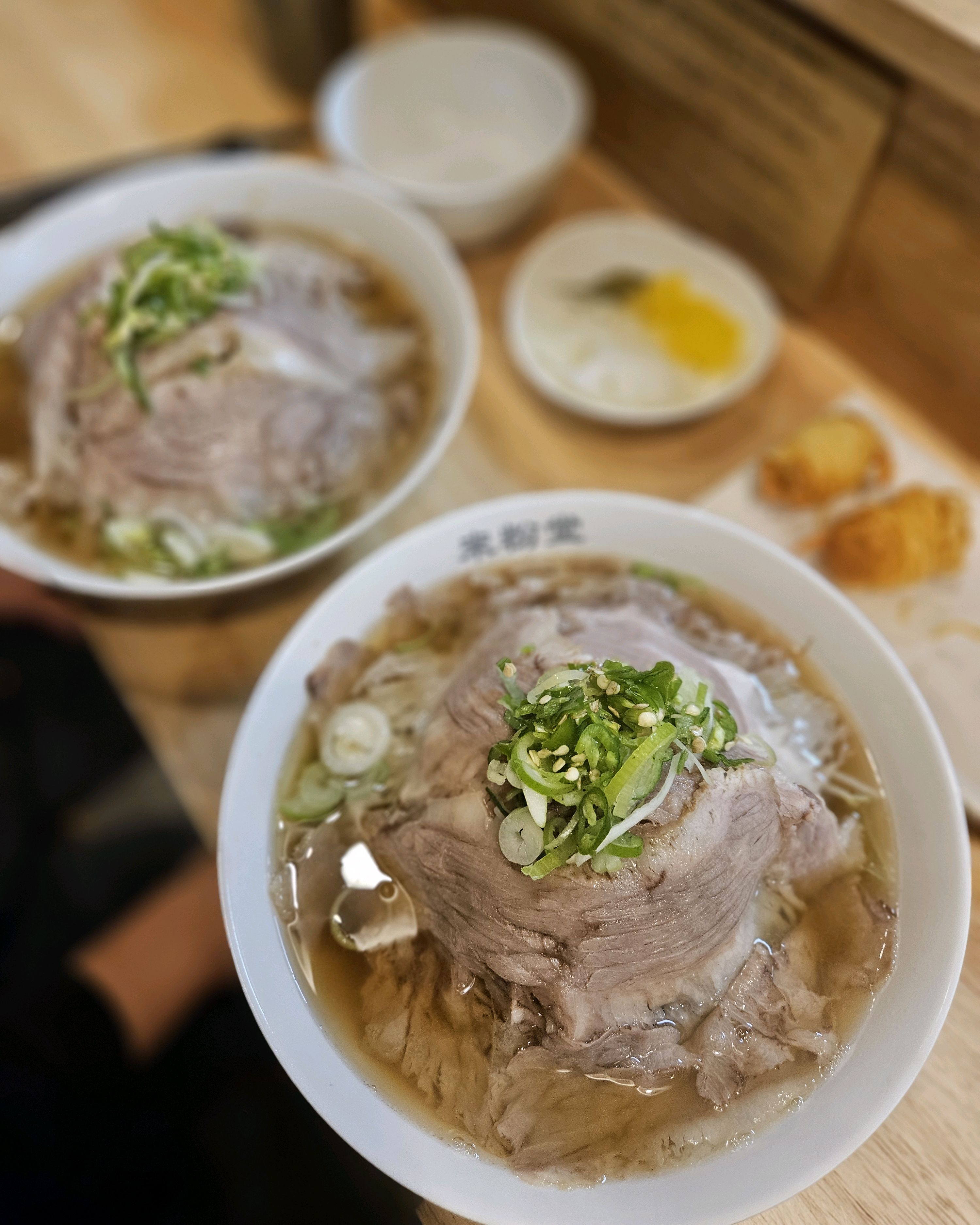 비오는 날 쌀국수가 땡겨서 방문했습니다. 평소에 종종 오는 맛집입니다. 변함없이 맛있습니다