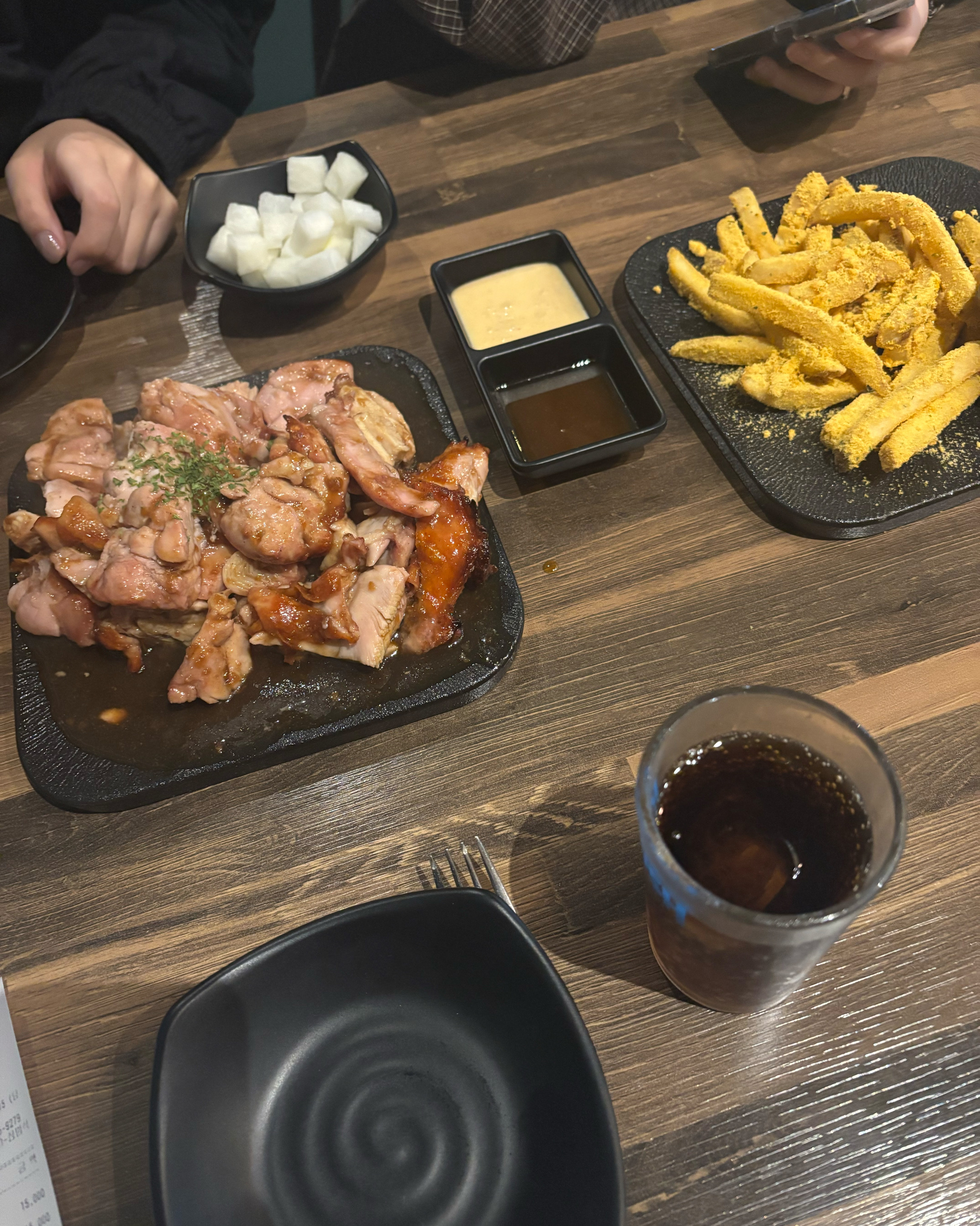 항상 치킨먹을때 여기로 와요 매장도 넓고 음식도 맛있어요 - 인천 맛집 가마꿉 당하 본점