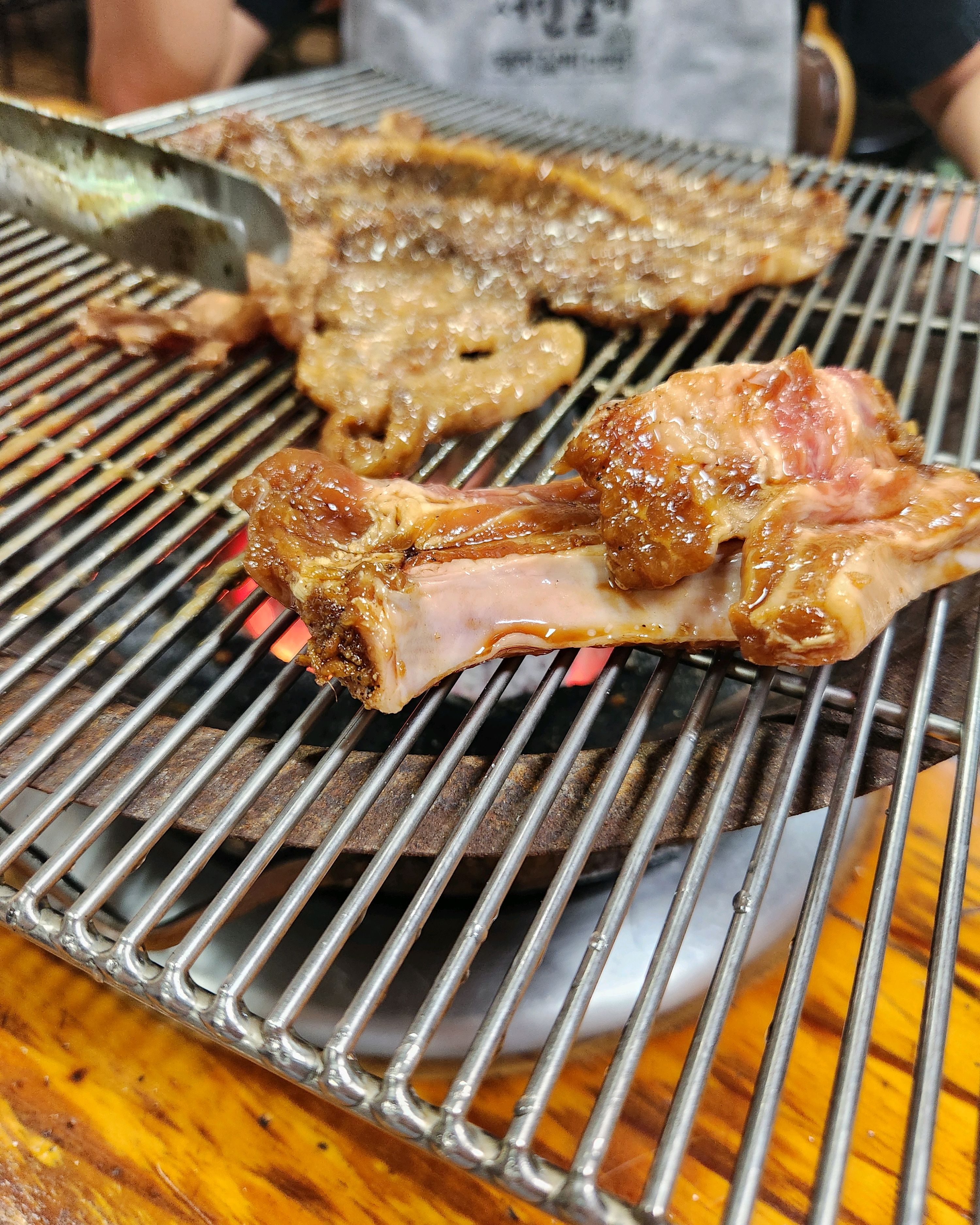 맛있게 먹고 갑니다~구워주시니 편해요 - 대구 맛집 서민갈비