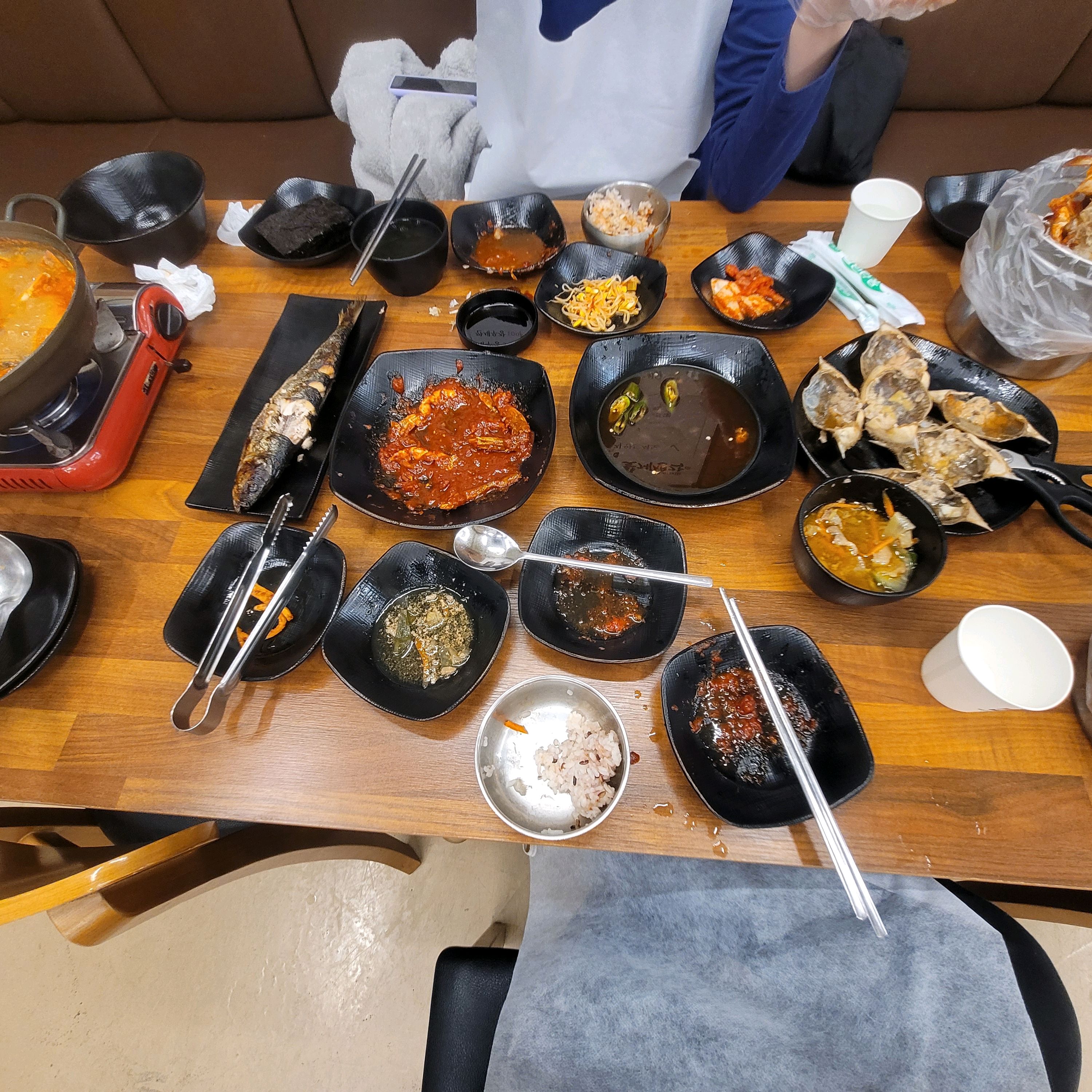 간장게장, 양념게장, 꽃게탕에 돼지간장불고기, 떡볶이를 먹을수 있어요~ - 인천 맛집 간장게장 무한리필 꽃게생각