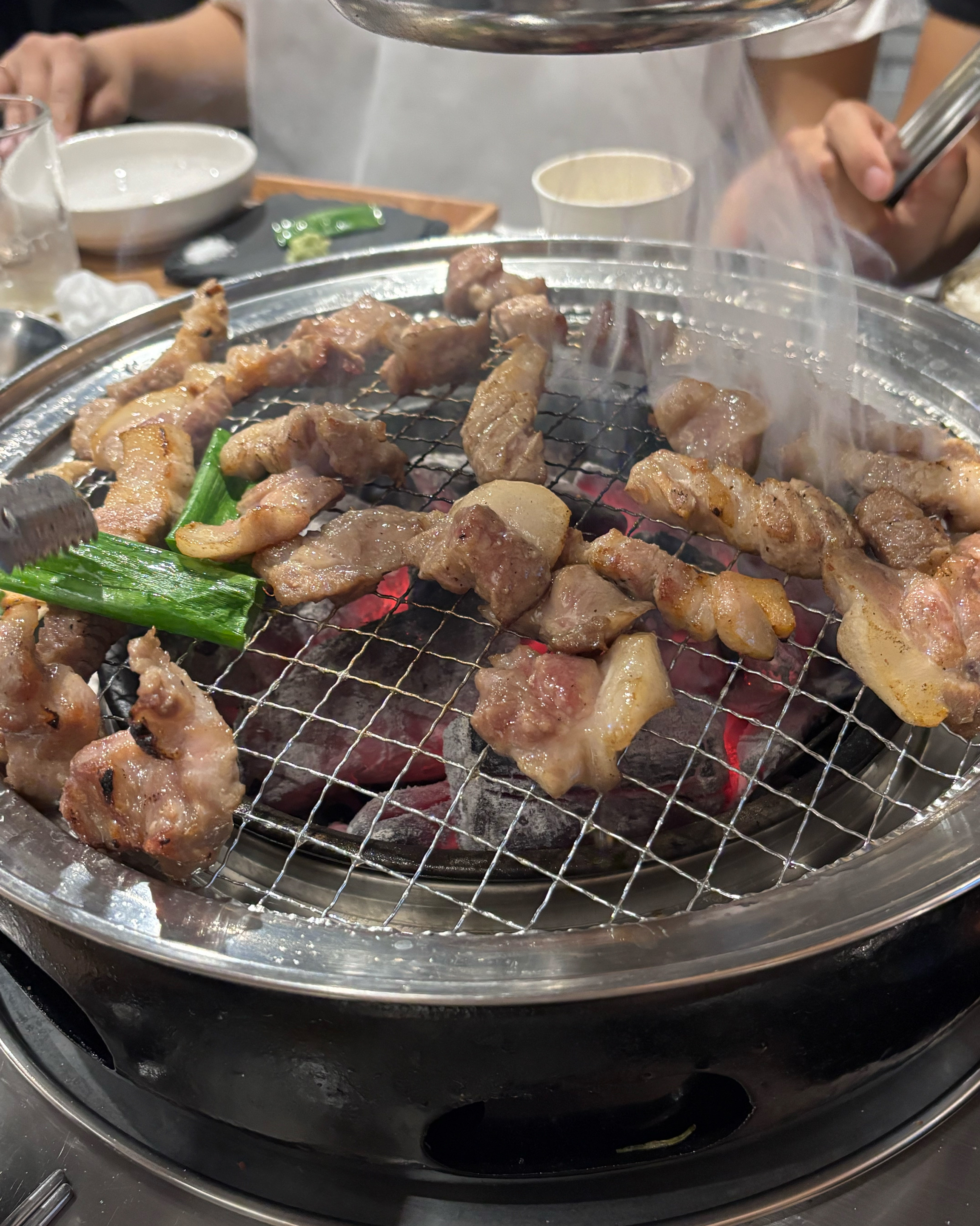 고기 상태도 너무 좋고 맛있어용 그리고 인테리어도 깔끔해서 너무 좋아요!!! 직원분들도 친