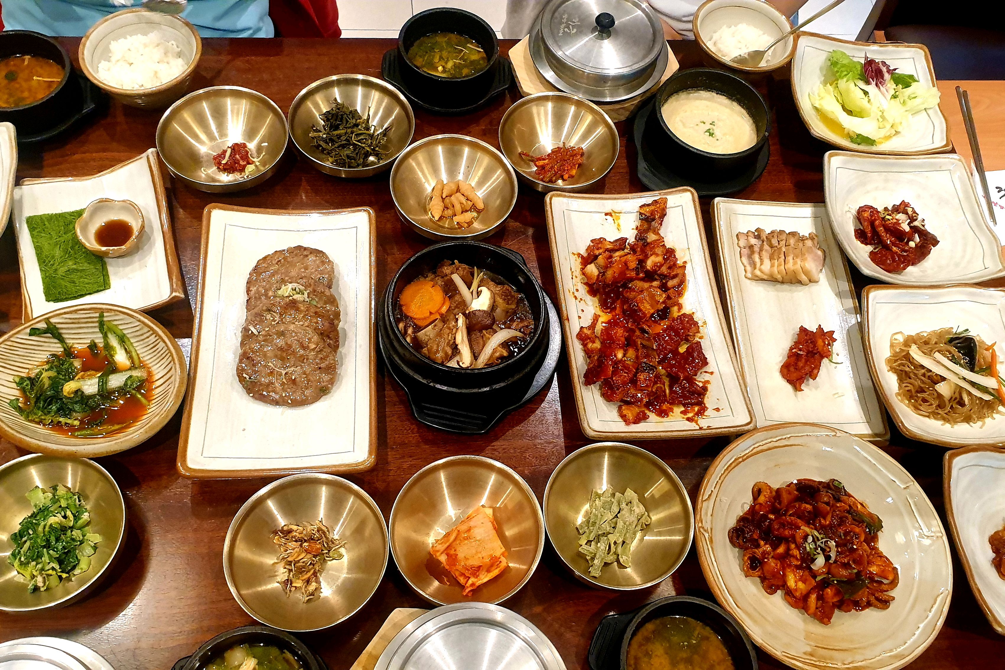 룸 예약이 6인부터 되는것도 어이없었고!! - 인천 맛집 거궁 부평점