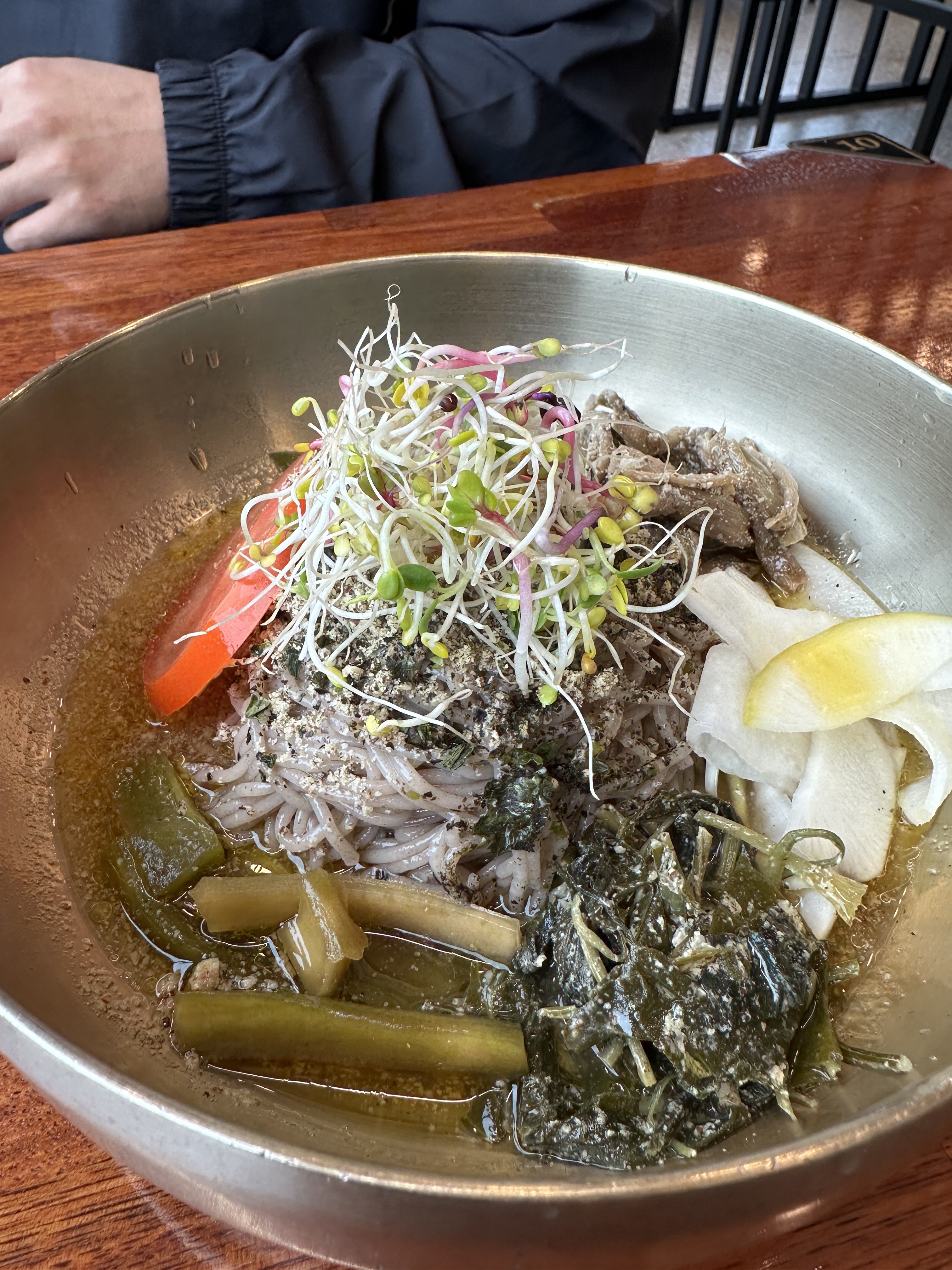 들나물막국수는 처음인데 - 인천 맛집 서도막국수