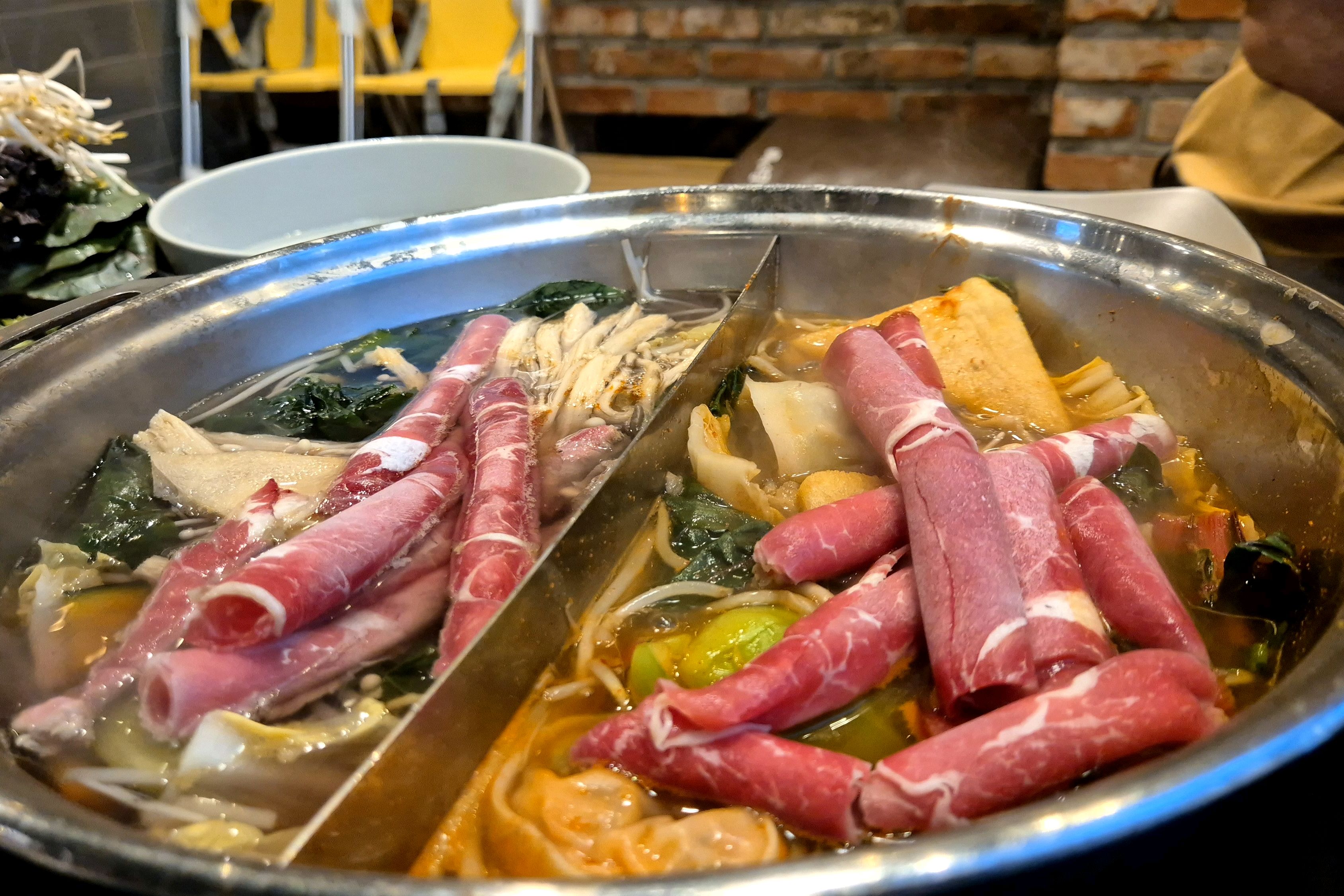소담촌  완정역 2번 출구 원당동쪽방향 - 완정역 맛집 소담촌 완정역점