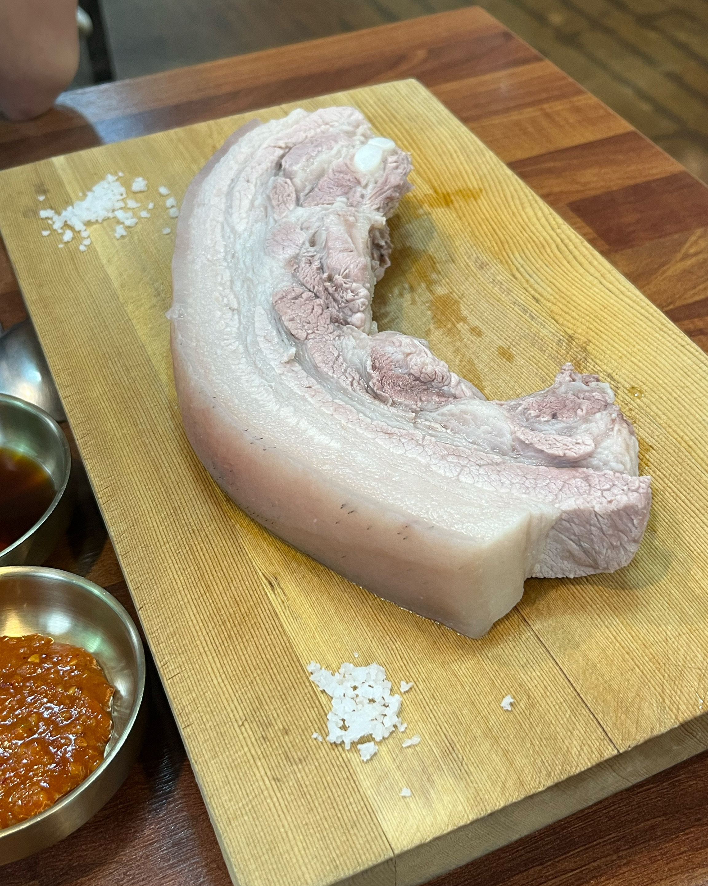 기본반찬도 맛있고 고기도 역시나 맛있네요 - 제주 맛집 천짓골식당