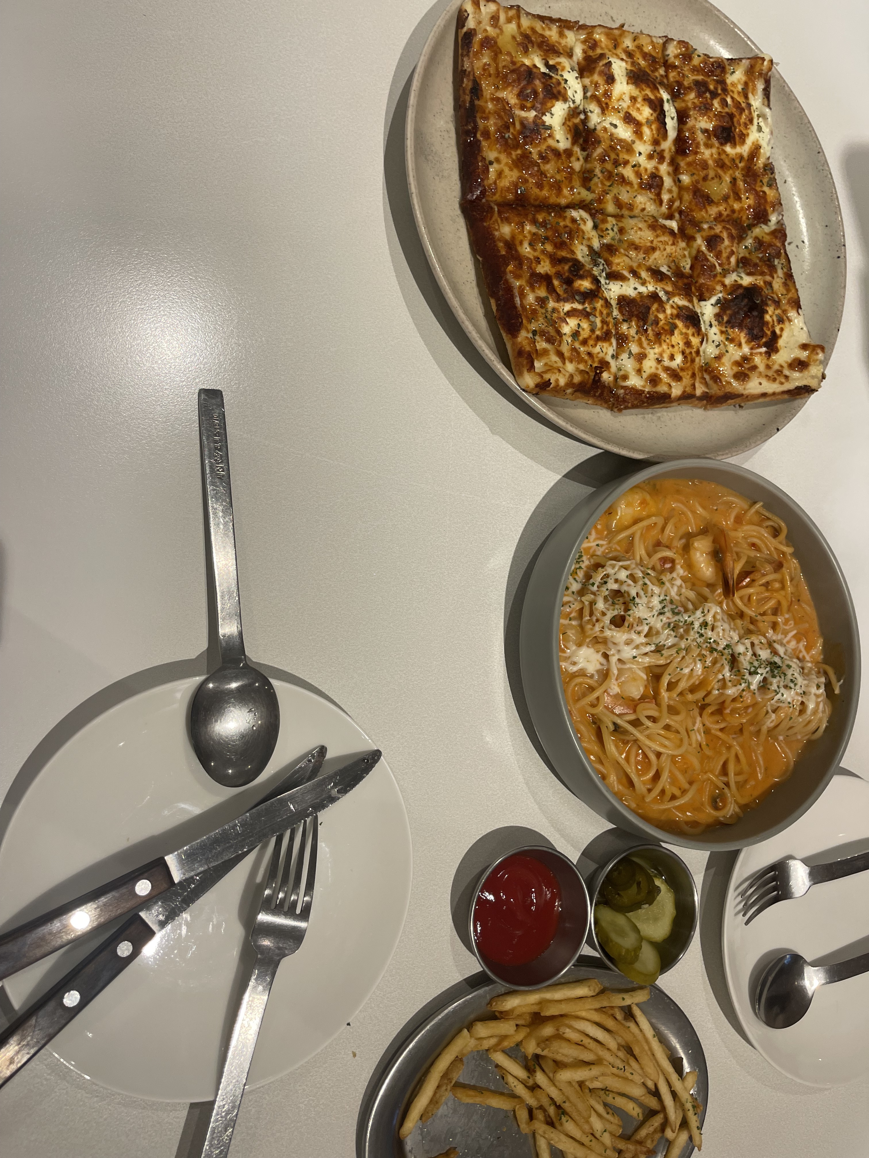 맛있게 잘먹고갑니다 - 대구 맛집 오레가노 동성로본점