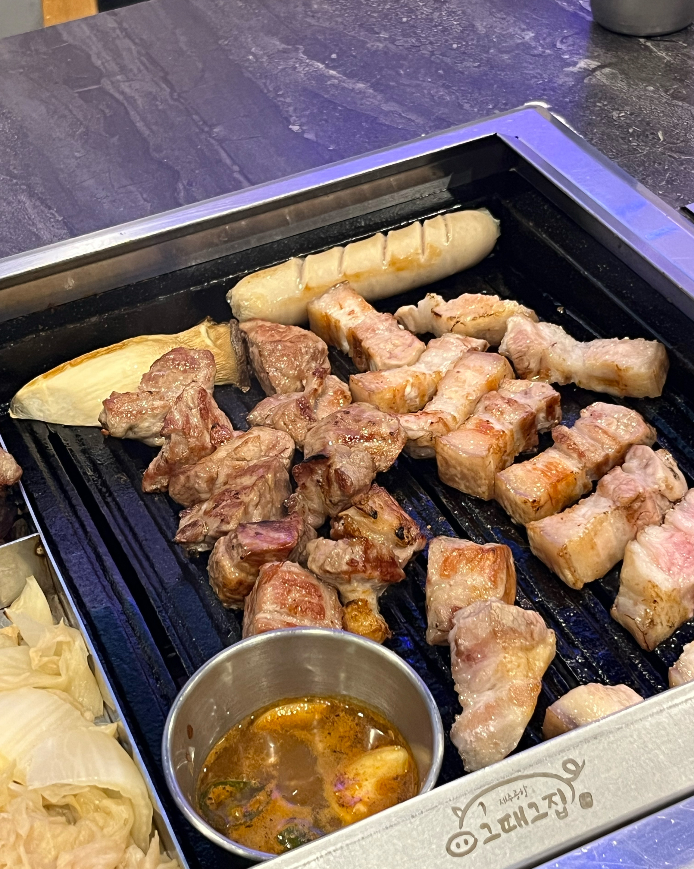 제주공항 근처에 흑돼지집 찾다가 왔는데 너무 맛잇어용ㅎㅎㅎㅎ - 제주 맛집 제주공항그때그집