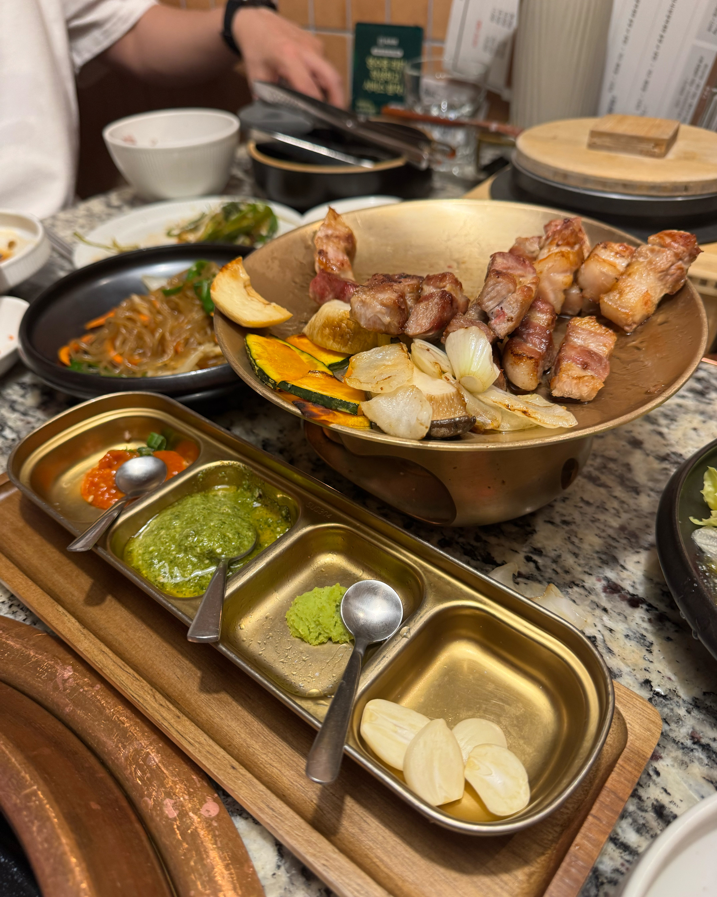 매장 너무 청결하고 직원분들 너무 친절해요~~👍 - 대전 맛집 육미미
