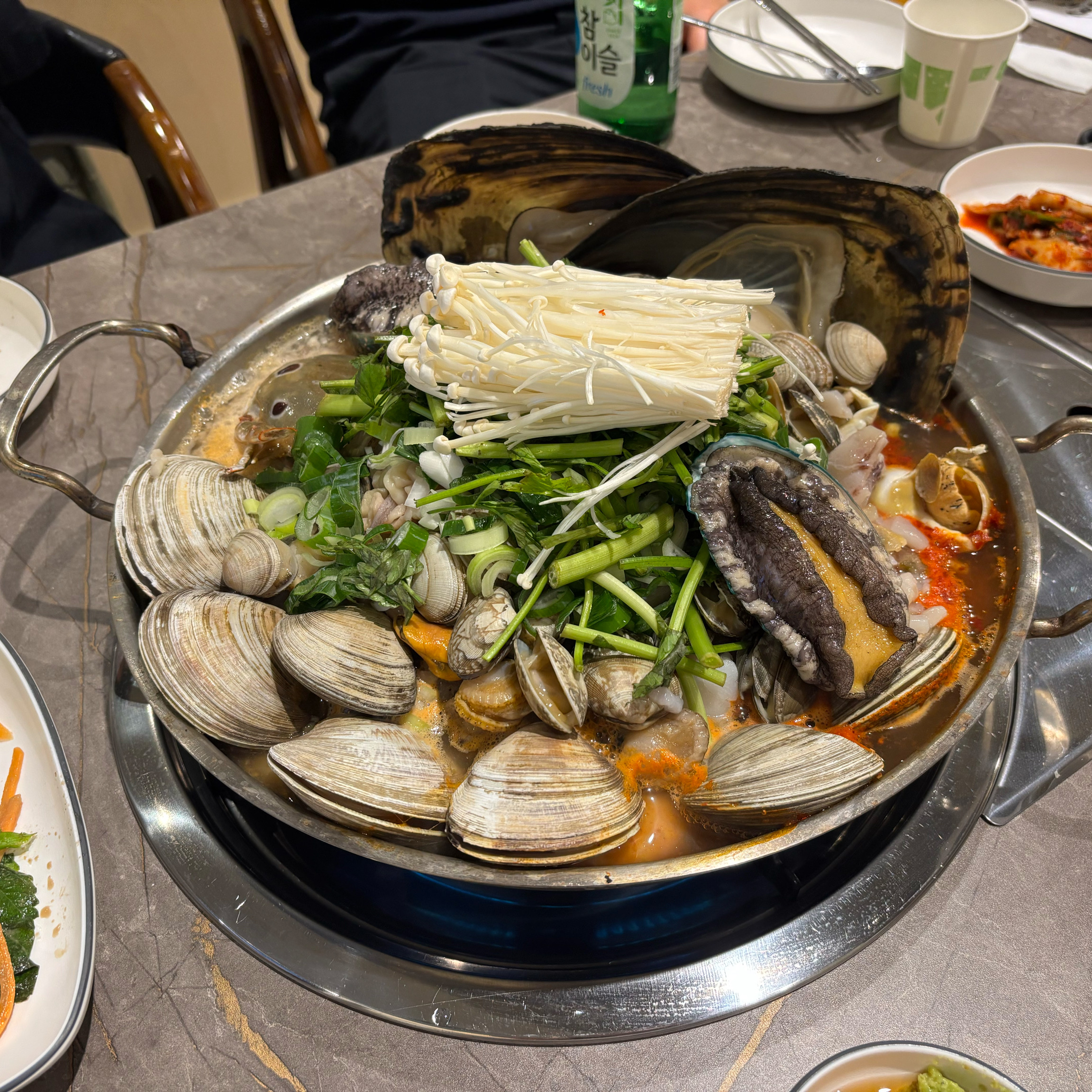 중으로 시켰는데 양이 엄청 많고 푸짐해요 - 대전 맛집 별주부해물찜탕