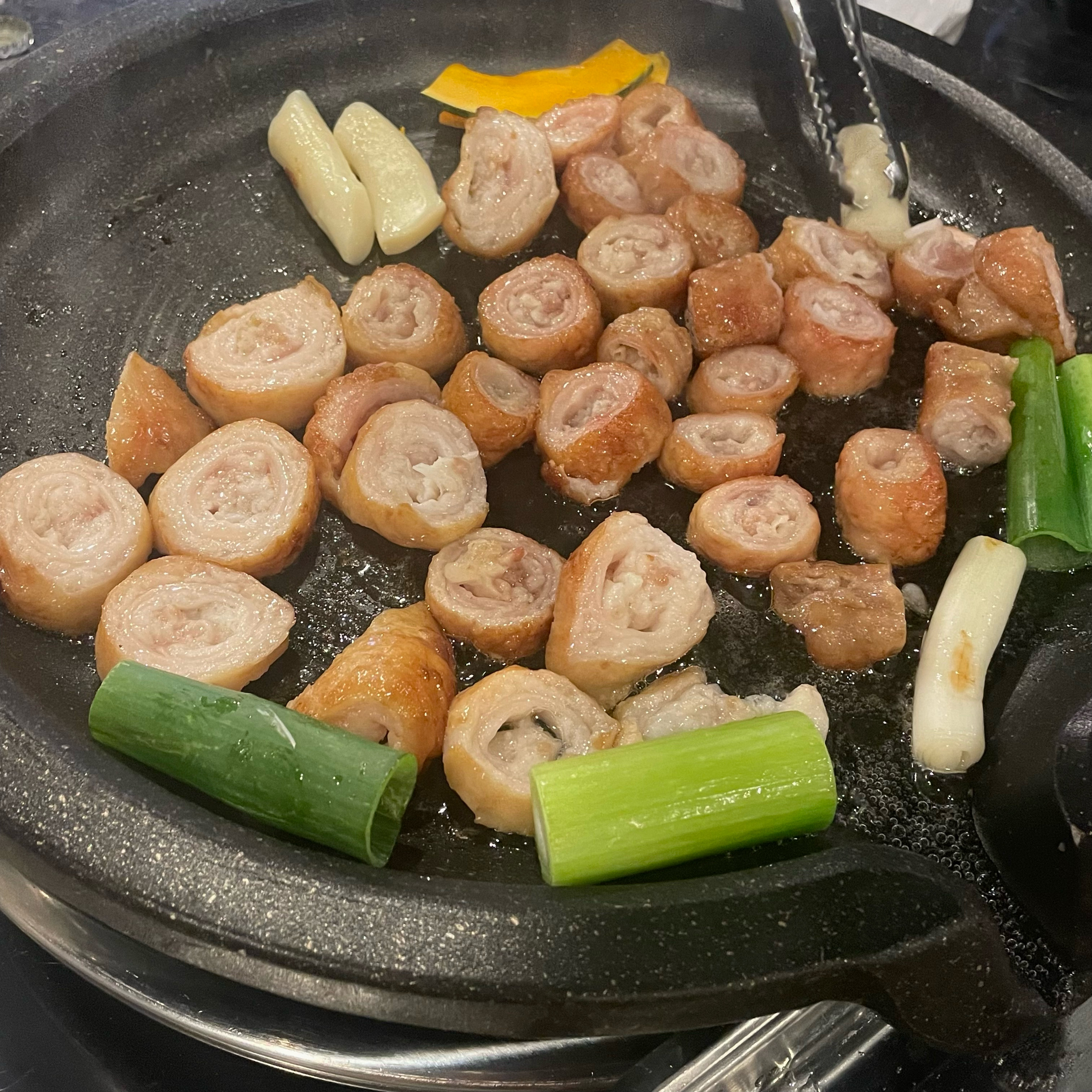 깔끔하고 맛있어요 막창도 고소하고 쫄깃쫄깃 맛나요 👍🏻👍🏻👍🏻 직원분들도 친절하셔서 좋아요