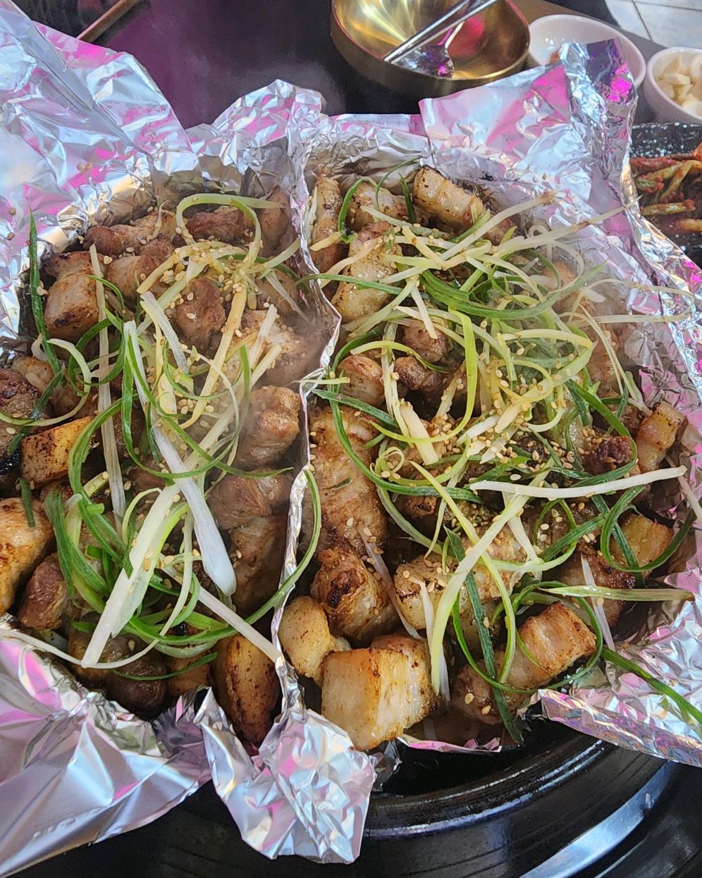 한돈삼겹살 한판이랑 우삼겹철판치즈볶음밥 먹었어요! - 인천 맛집 본진삼겹살 구월본점