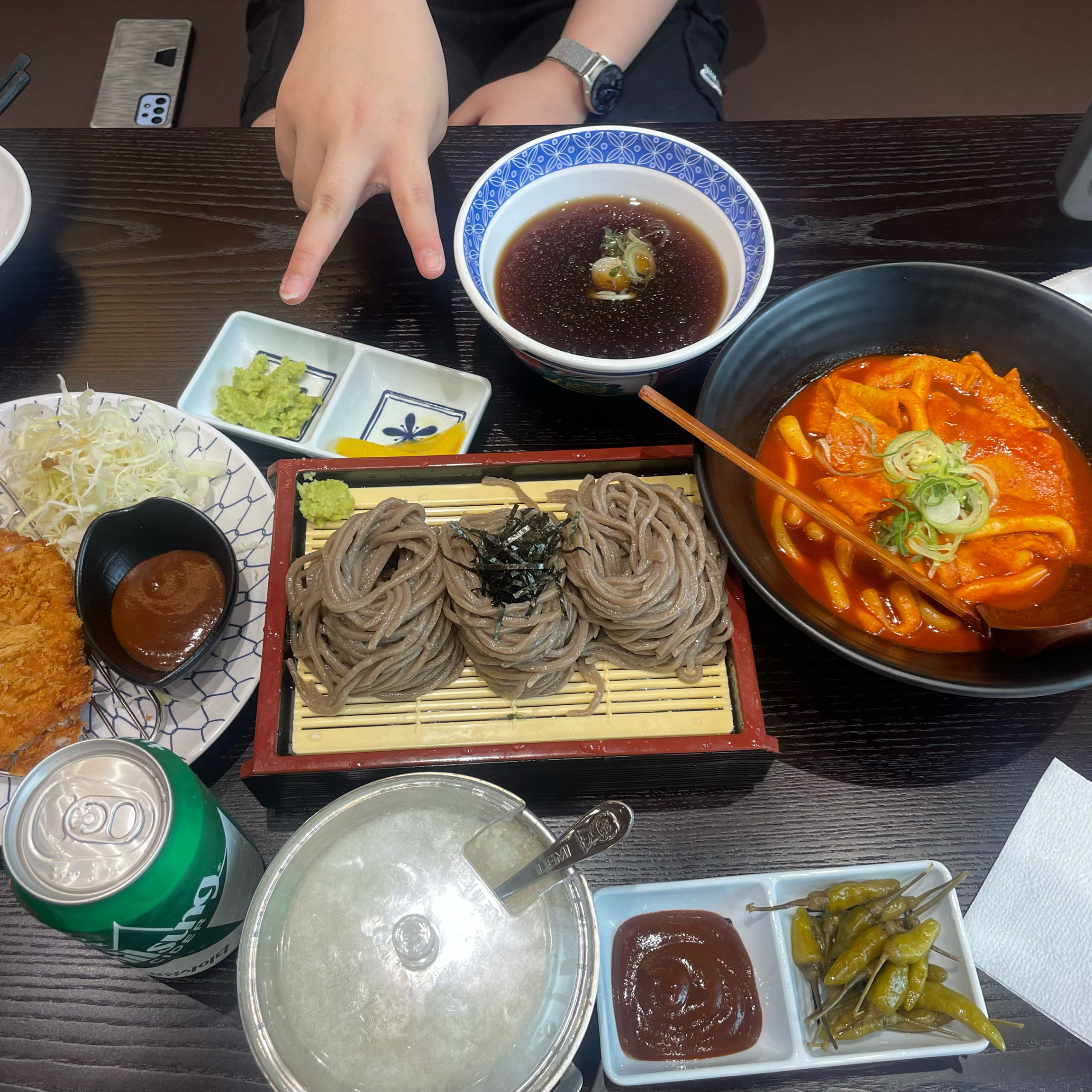 생긴지 얼마 안된곳이라서 매장도 깔끔하고 맛도 좋아요^^ - 평촌역 맛집 삼동소바 평촌에이치타워점