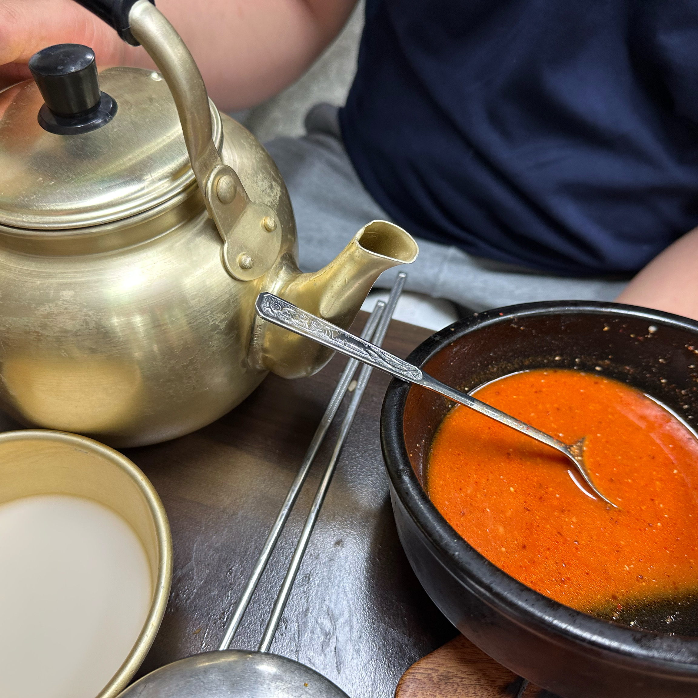 오랜만에 참 맛있는 순댓국 먹었어요!! 가격도 비싸지도 않고 얼큰하게 잘 먹었습니다 개인적