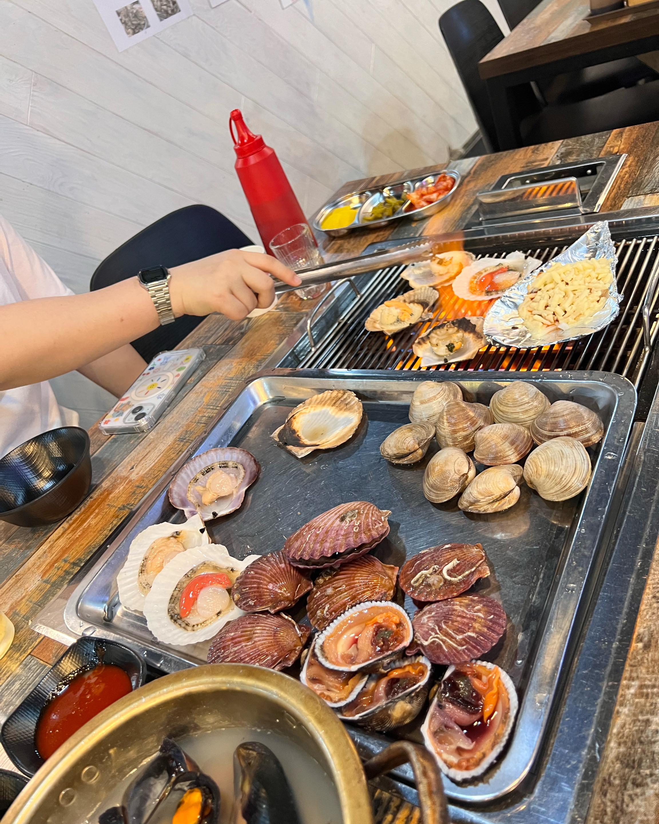 엄청 맛있고 사장님과 직원분들?이 너무너무 친절하셨습니다>< - 아바이마을 맛집 명품고기랑조개랑