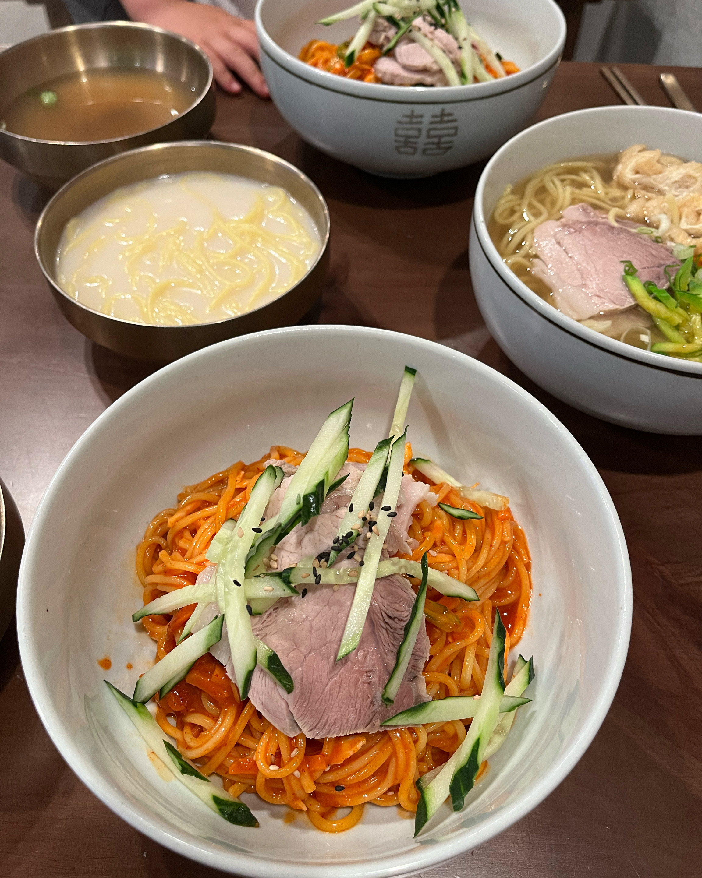 진짜 기대이상 맛잇어요 ! - 제주 맛집 장수국수 본점