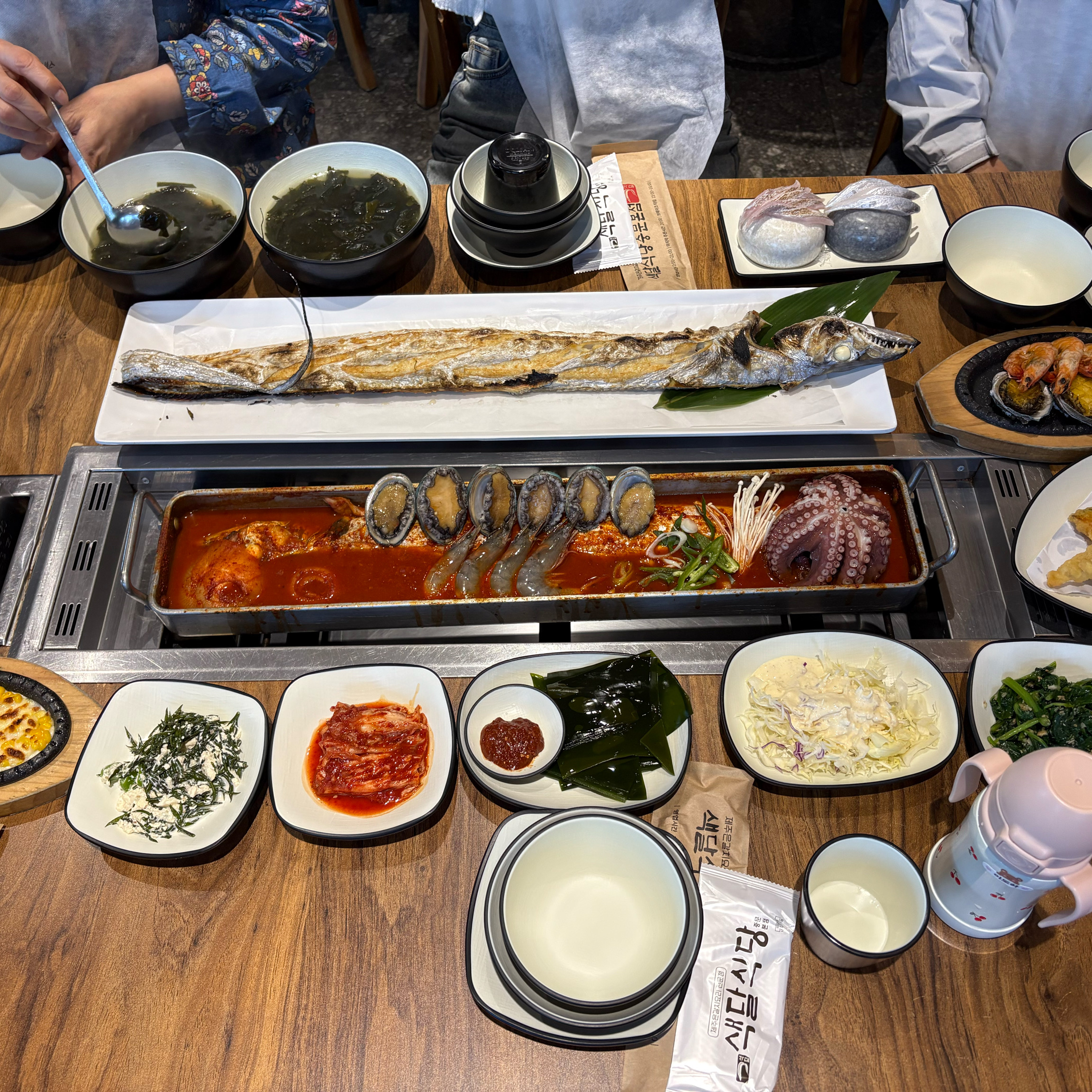 숙소근처 식당을 급하게 알아보게되었는데 이렇게 유명한 곳인지 몰랐어요!! - 제주 맛집 색달식당