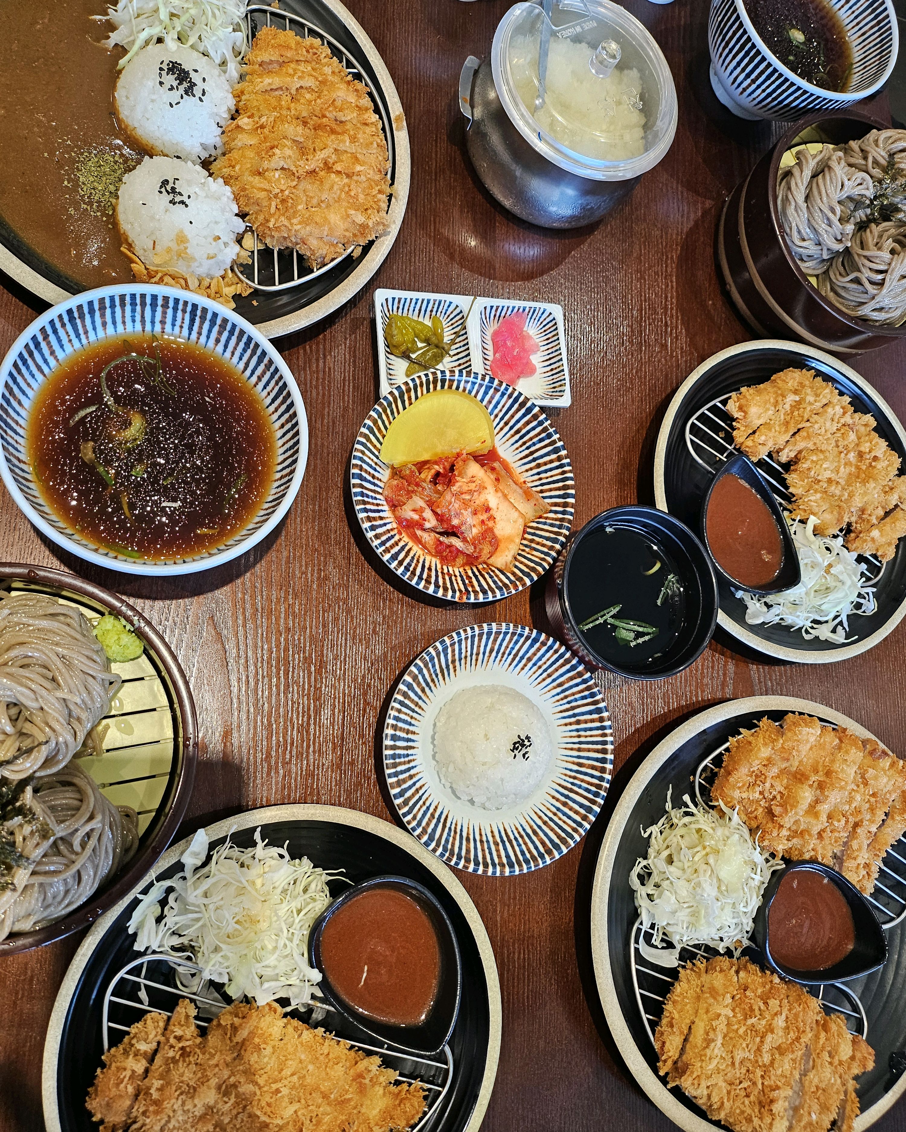 메뉴를 이것저것 도전해보는데 다 맛있어요 :) - 남양주 진접 맛집 삼동소바 남양주점