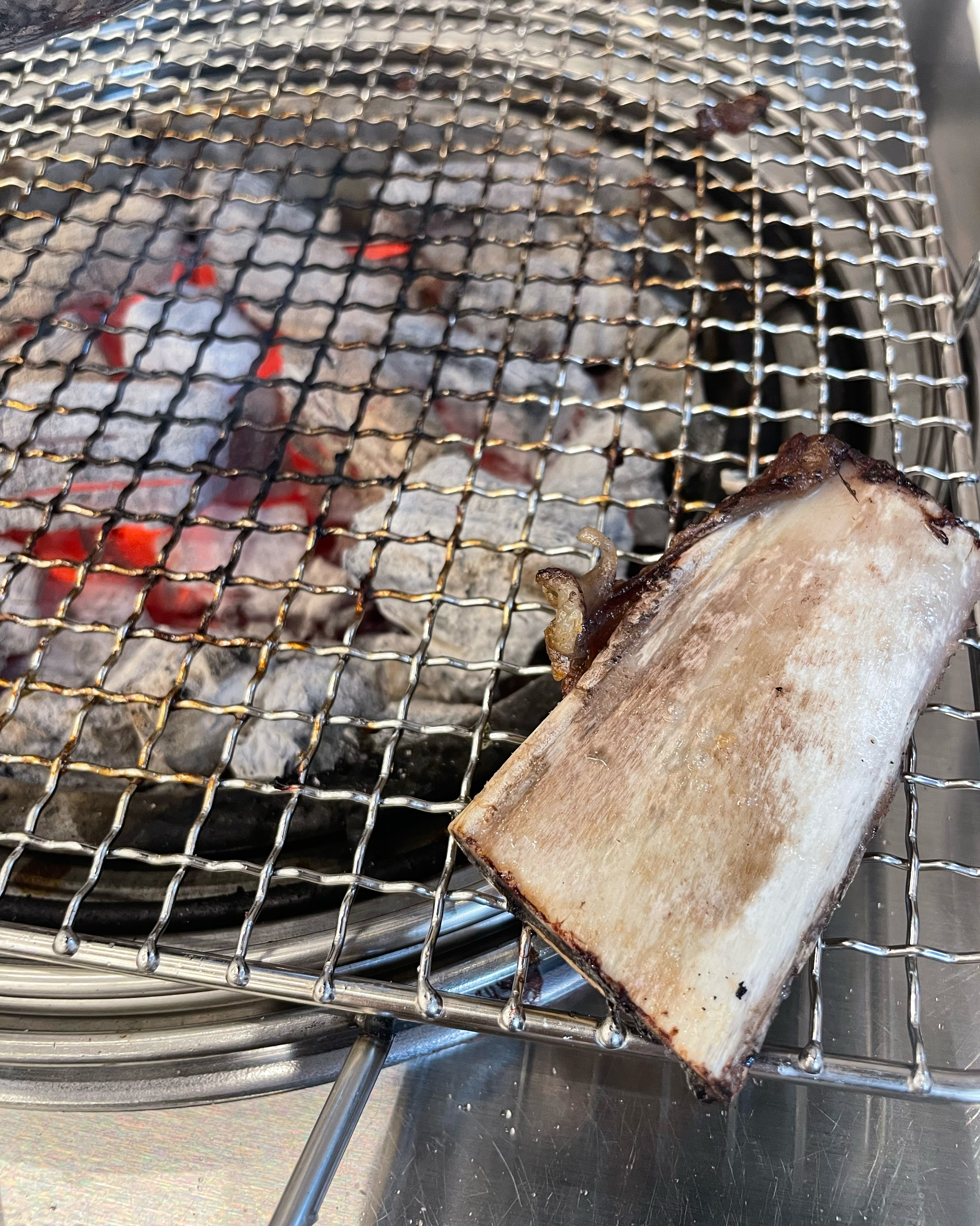 다 먹고 난 뼈 사진이네요 ㅎㅎ 너무 급하게 먹느라 사진 찍는 걸 깜빡 했어요! - 대전 맛집 우대포 대전봉명점