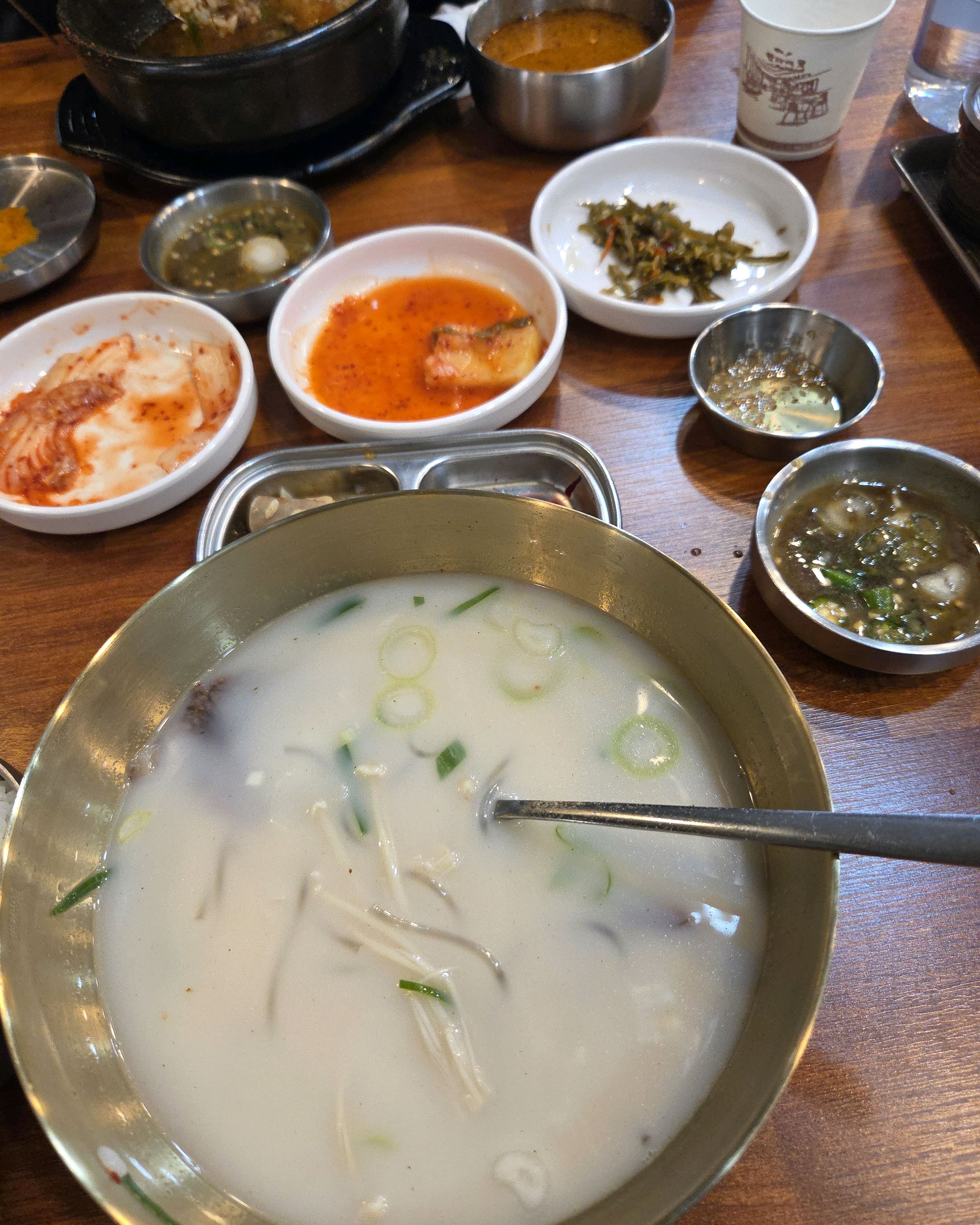 처음에 찍었어야 했는데 손과 입이 먼저 나가버렸네요😂 - 구월동 맛집 박가네 구월시장점