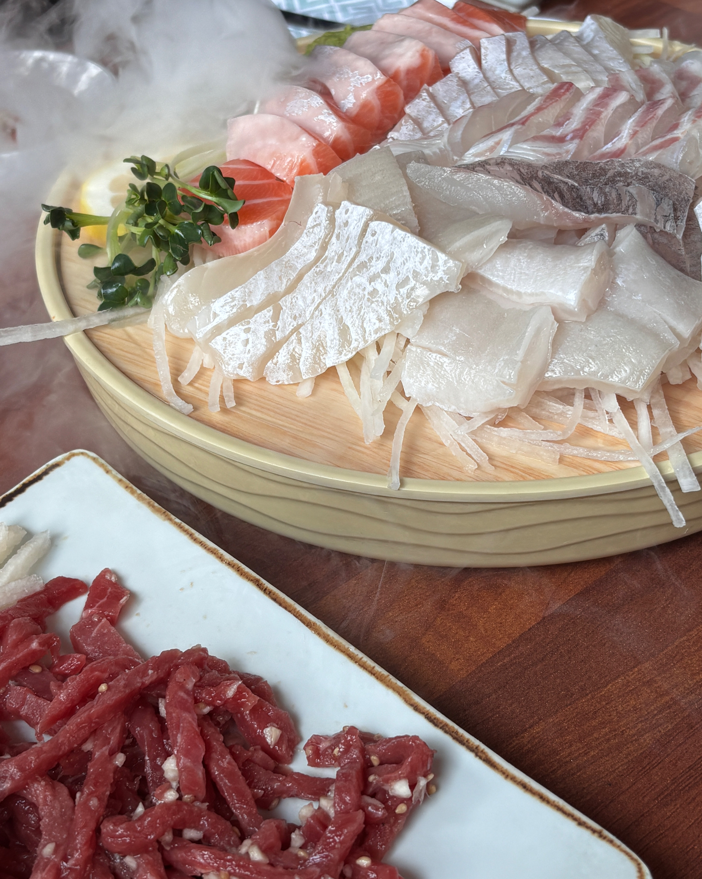 맛있어요! 항상 회는 여기서 먹게 되네요ㅎㅎ 항상 밑반찬도 너무 잘 나오고 주문하자마자 준