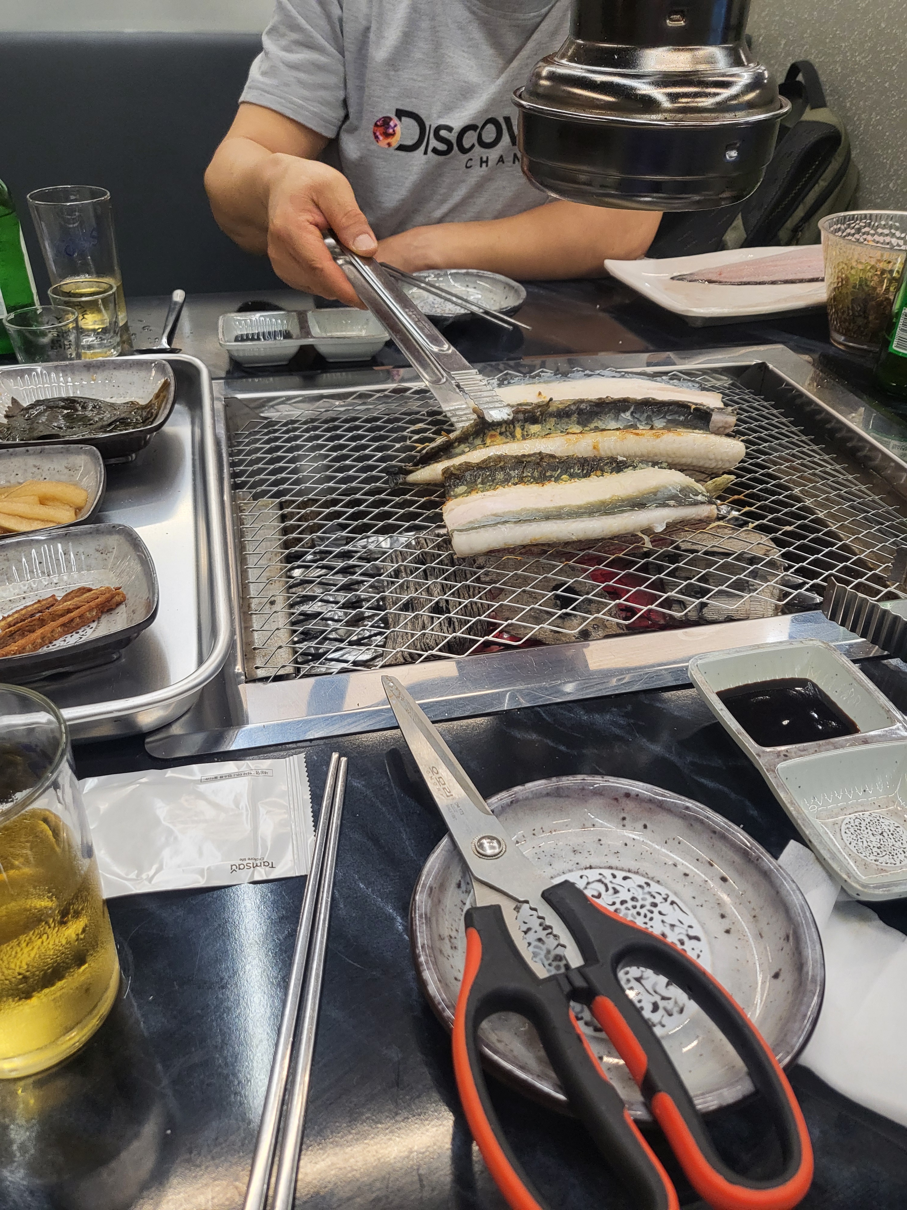 주차장 실내 넓고, 친절합니다. 오늘은 손님이 많지 않다는데, 빈자리가 거의 없군요. 신선