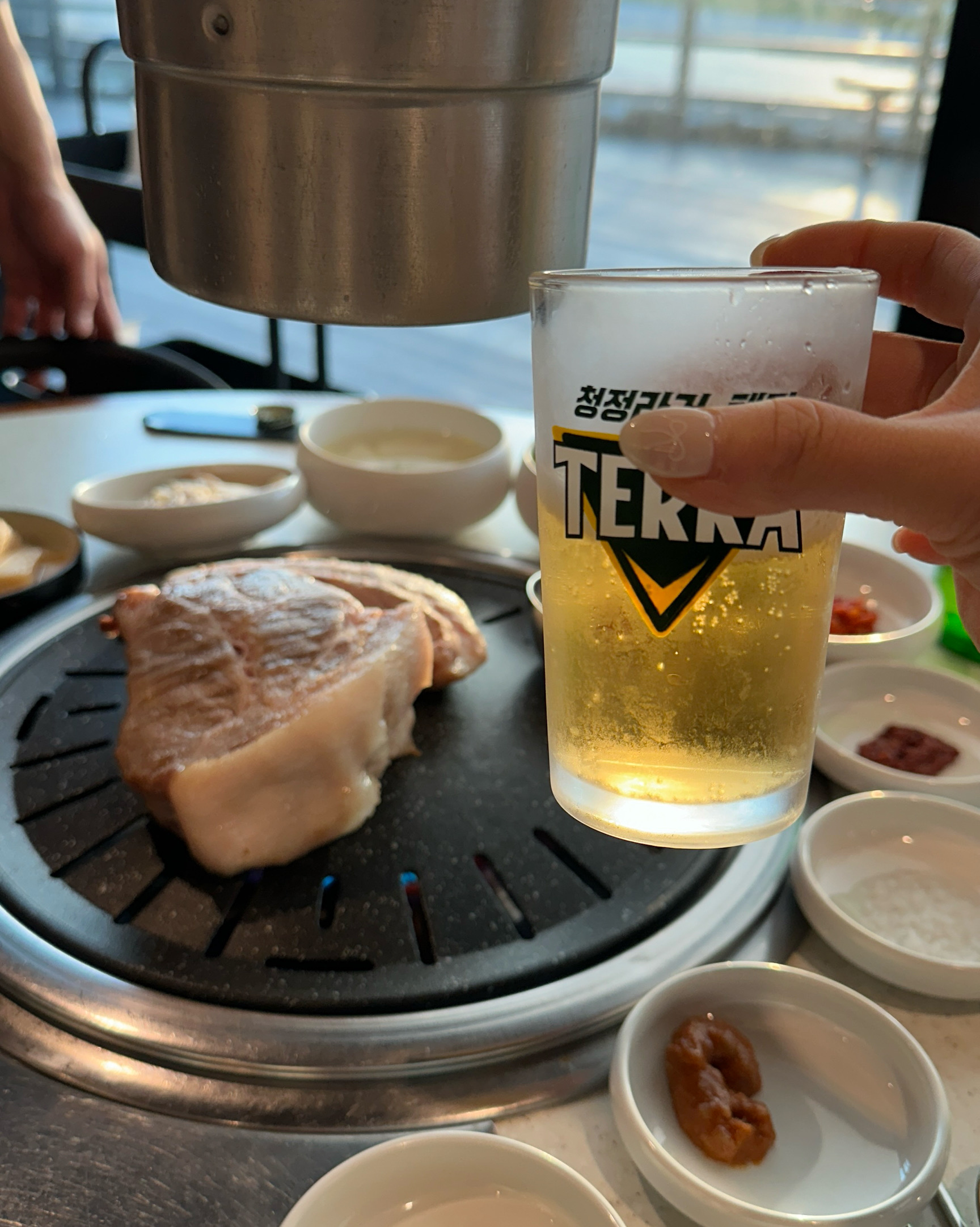 너무 맛있게 잘 먹었습니다! 고기 질도 좋고 직접 구워주시고 맛있게 먹는 꿀팁까지 알려주셔