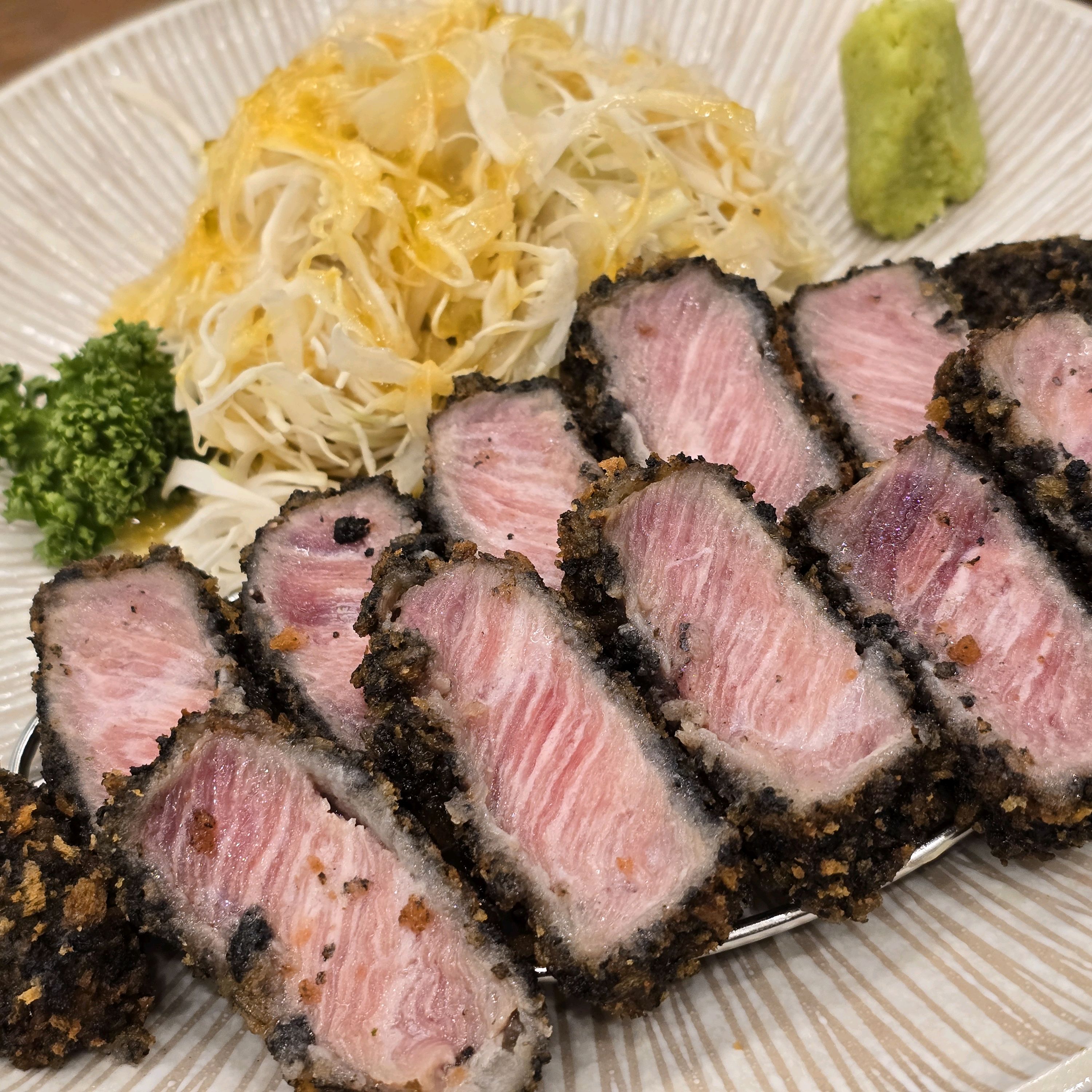 카츠류들 다 너무 바삭하고 맛있구 가격도 싼데 음식 나무 잘 나와요 ㅠㅠㅠ !!! - 대전 맛집 정동 대전둔산점