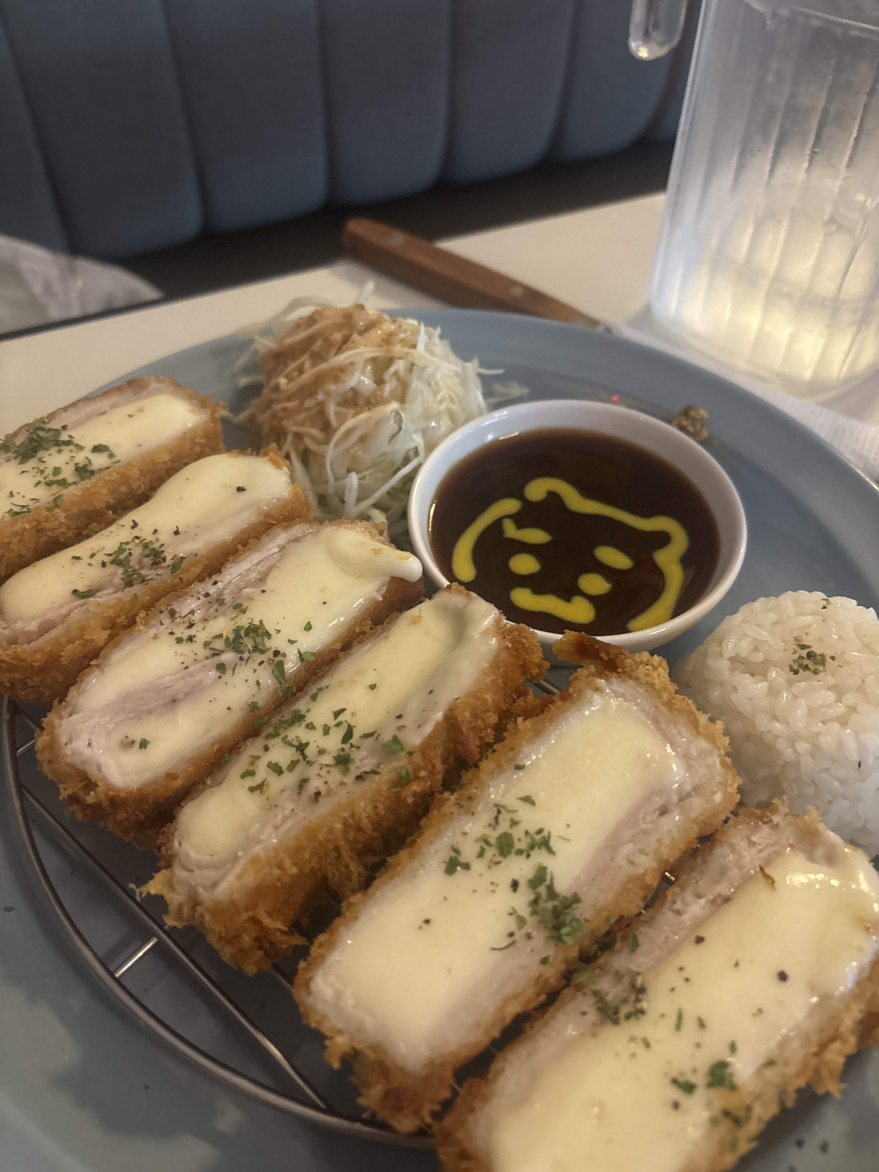 치즈카츠가 맛있어요! - 인천 맛집 키치키치다이닝