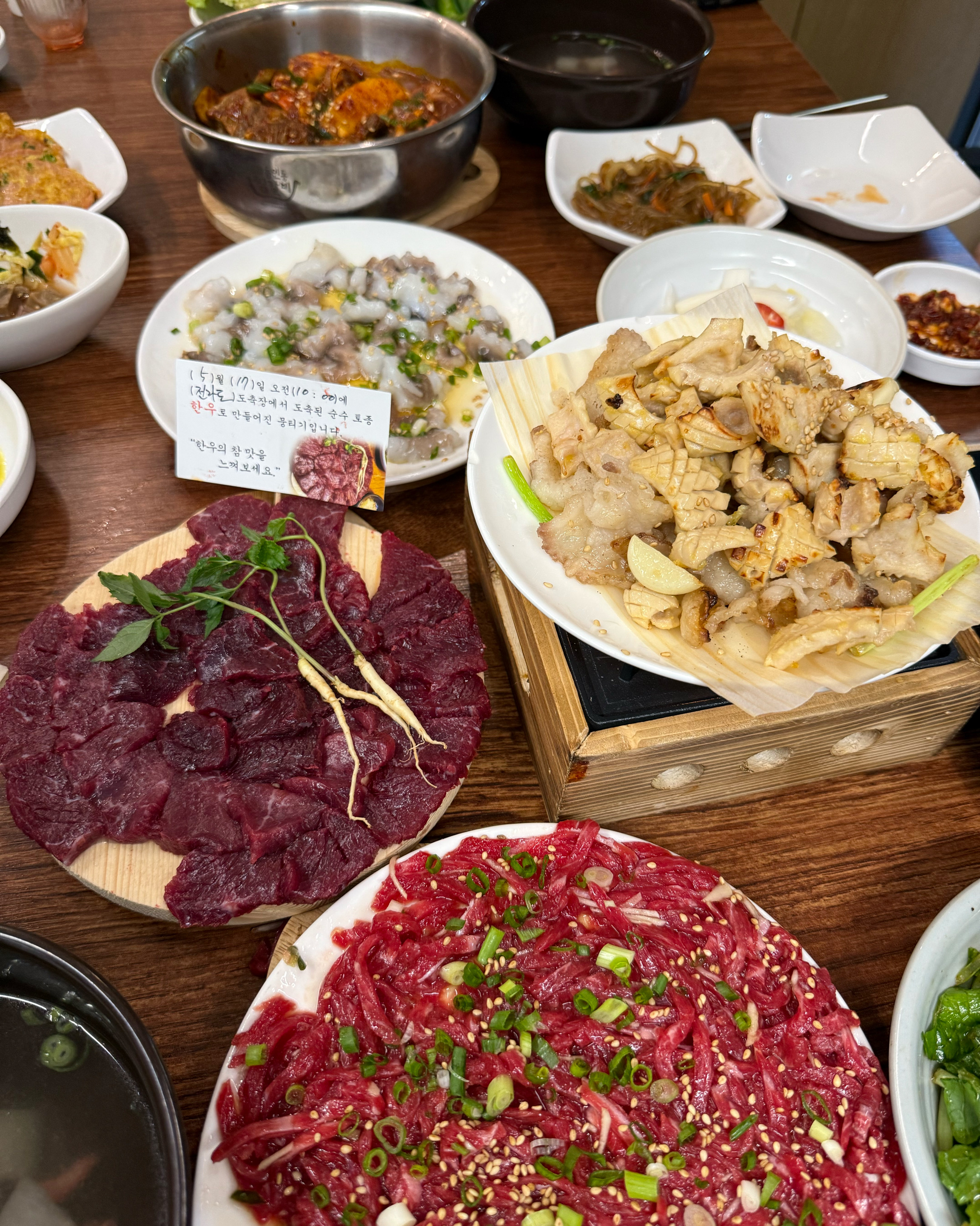 멀리서 검색해서 왔는데 잘 온것같아요! 음식도 맛있고 퀄리티가 너무 좋았어요 나중에 대구오