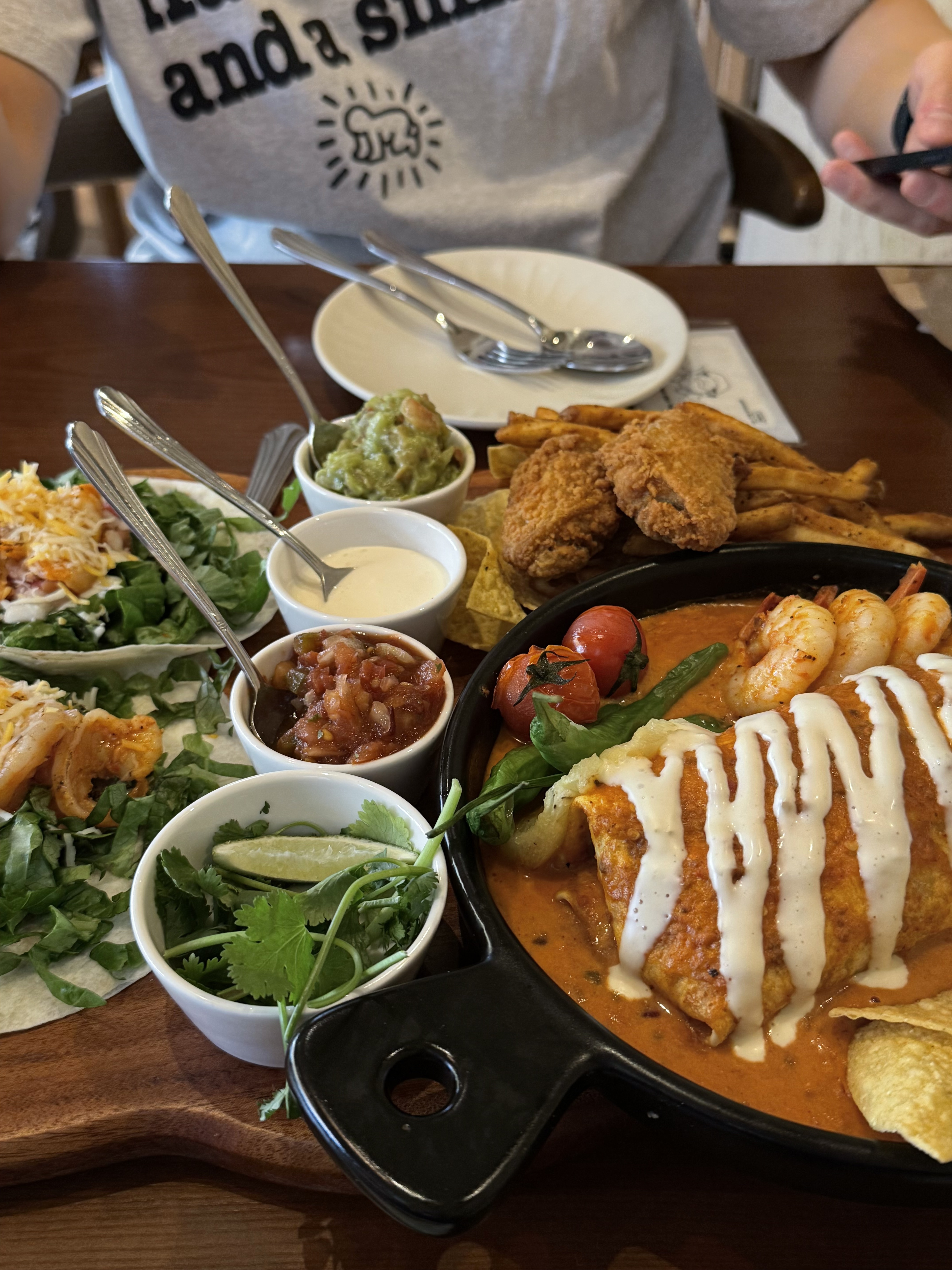 갓잇이동탄엧다시 생겼어요!!!! 호수공원점 사라져섳너무아쉬웠는데 너무좋아요 맛도 업그레이다