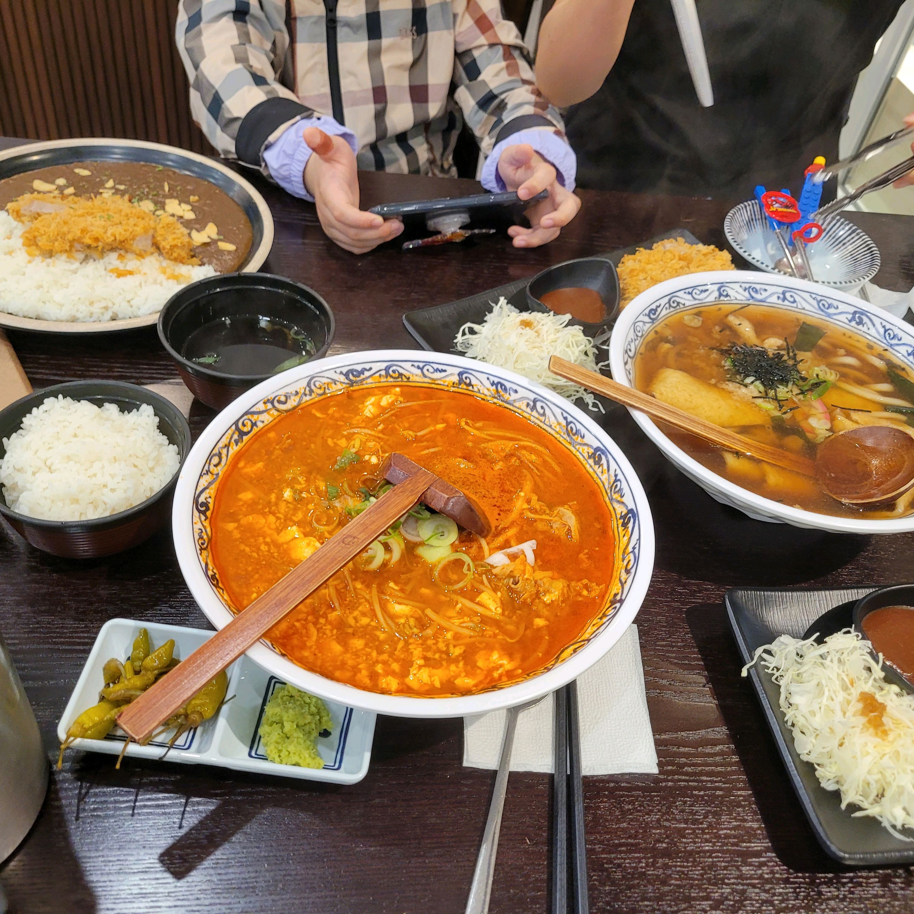 언제나 맛있고 가족들 식사는 여기서 먹어요. - 구파발 맛집 삼동소바 롯데몰 은평점