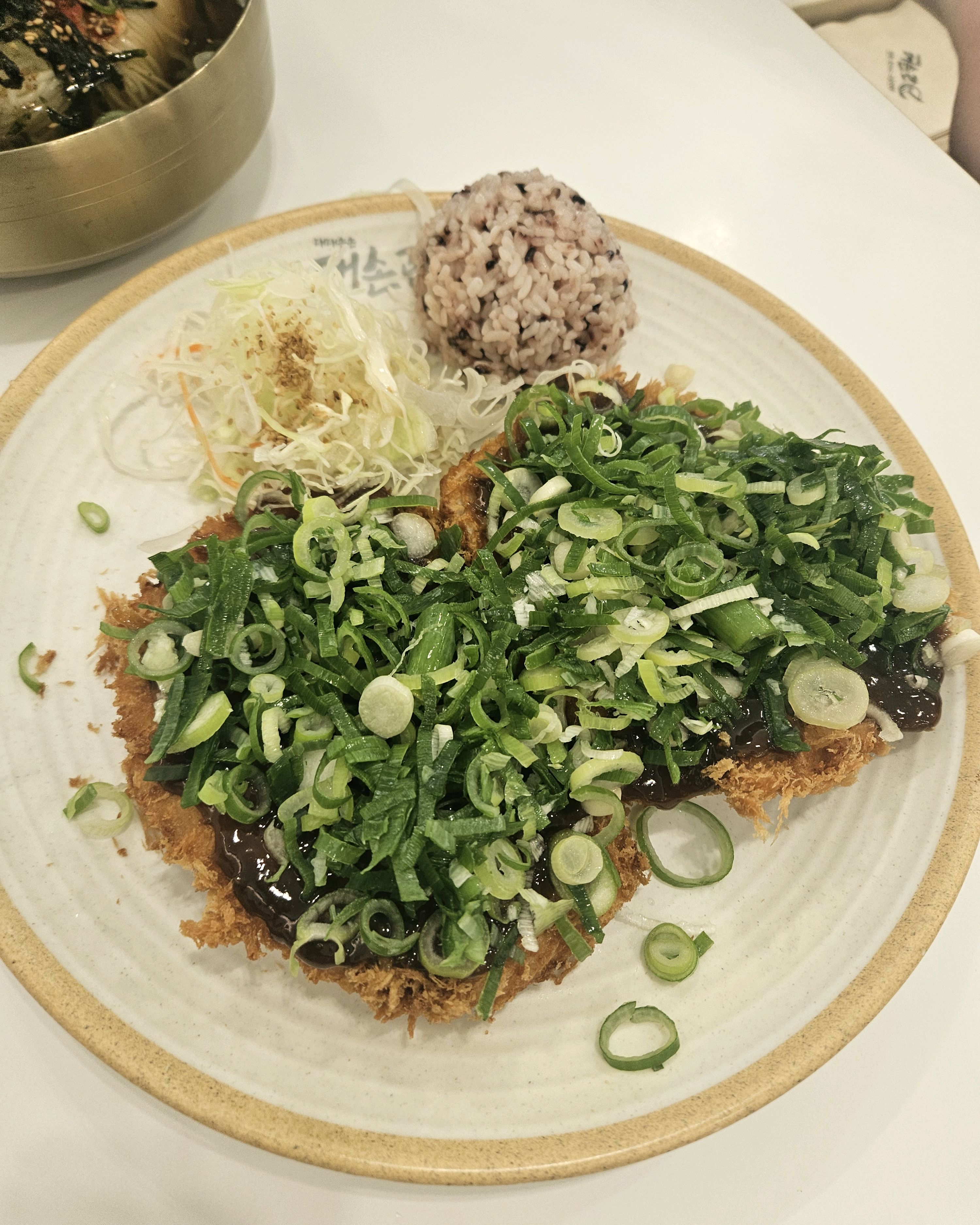 파돈까스가 너무 맛있네요   사람은 많아서 대기가 있었어요 ^^ - 대전 맛집 대손관 대전 서대전점