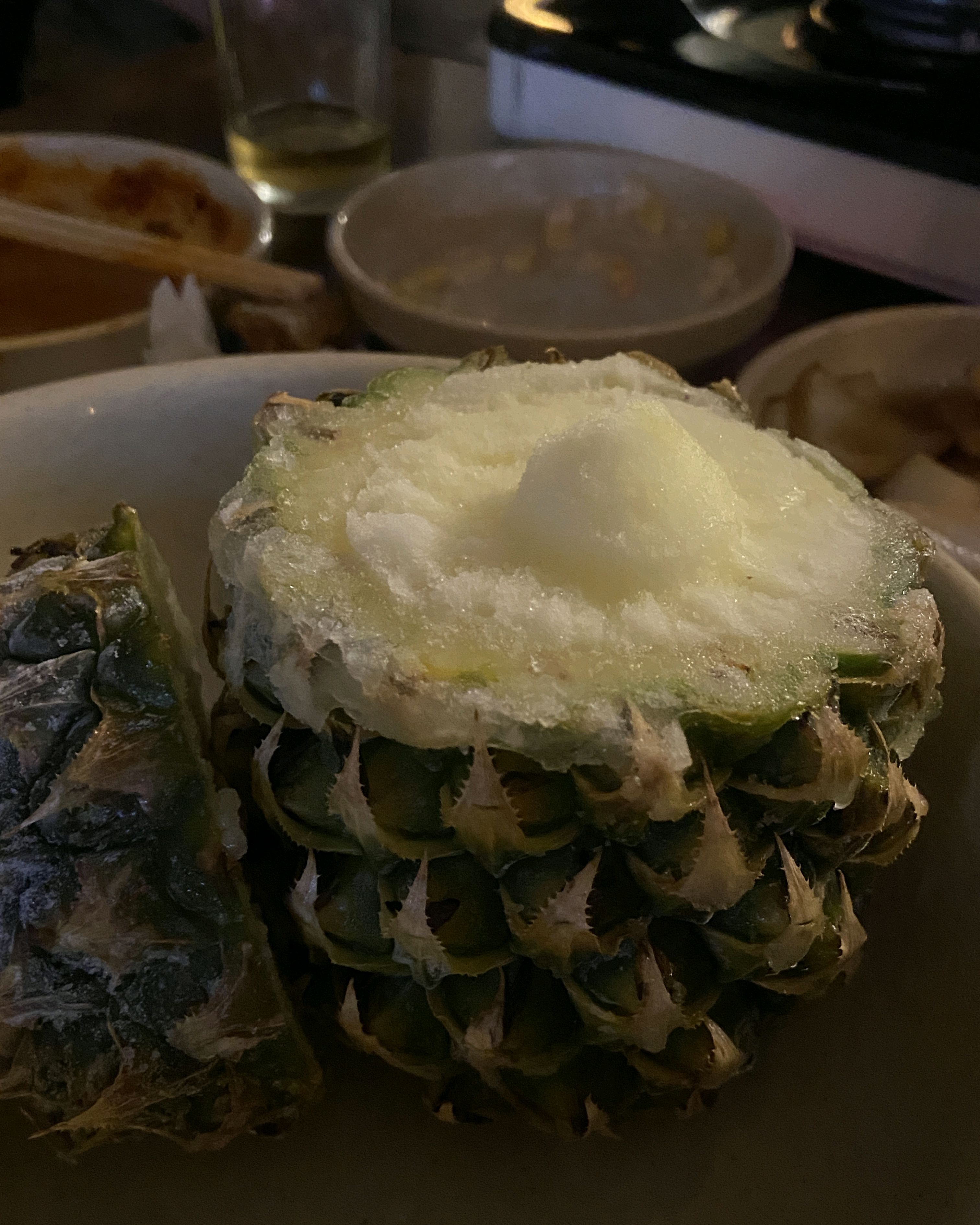 단체 모임으로 예약하고 갔는데 음식도 너무 맛있고 좌석도 넓어서 너무 좋았어요!! 특히 갈