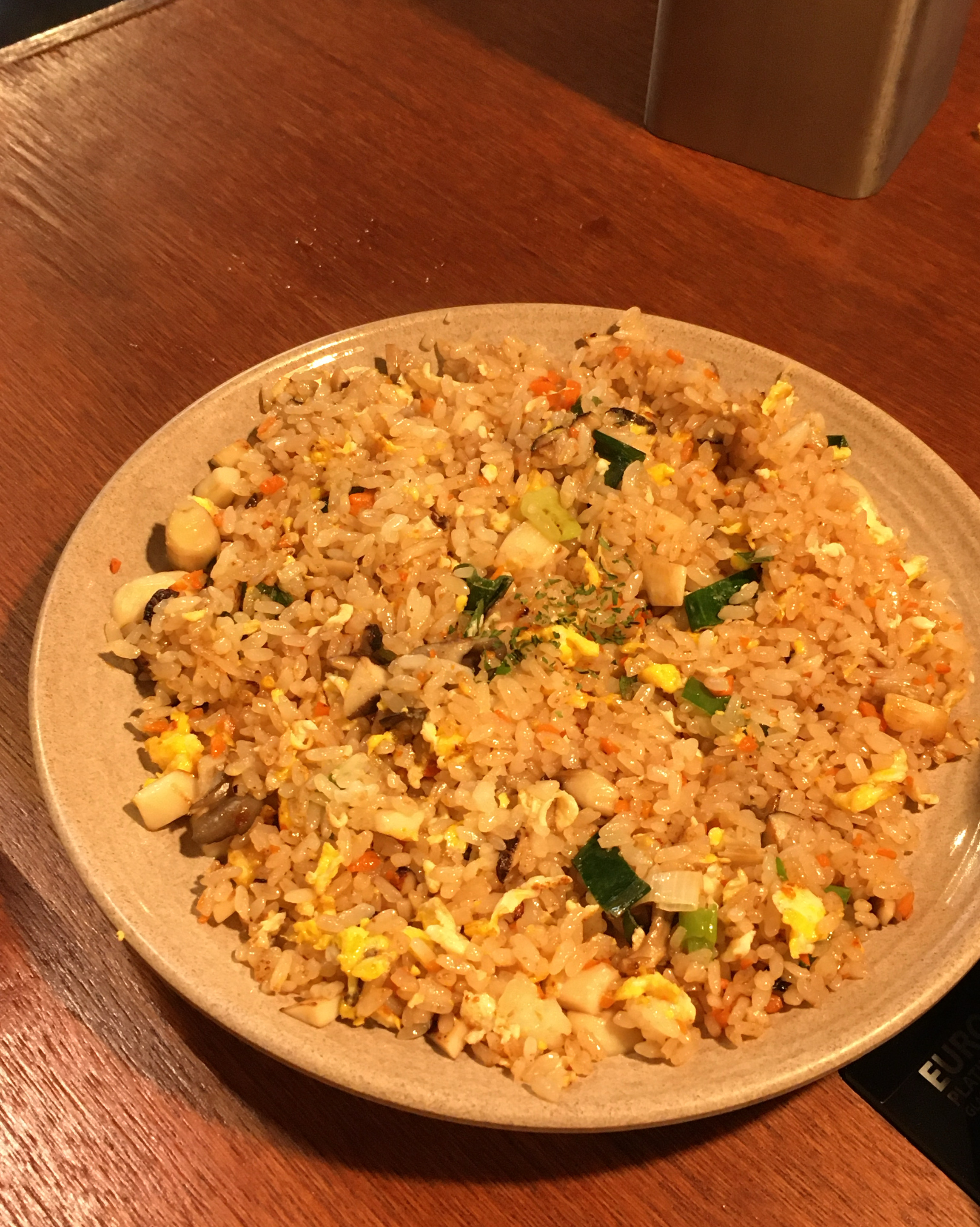 스키야키랑 볶음밥 먹었는데 고기랑 야채랑 육수 전부 다 너무 너무 맛있었어요🤤🤤 다음에 안